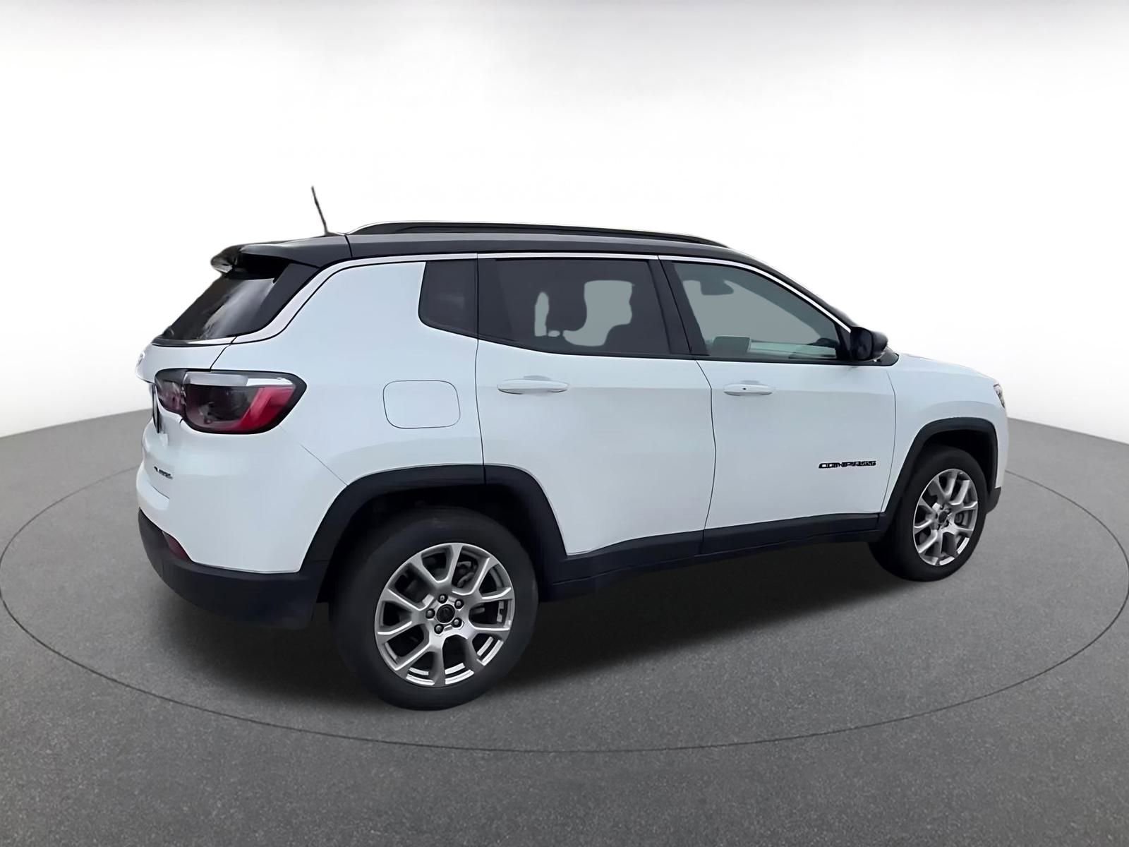 Thumbnail: 2025 Jeep Compass - 15