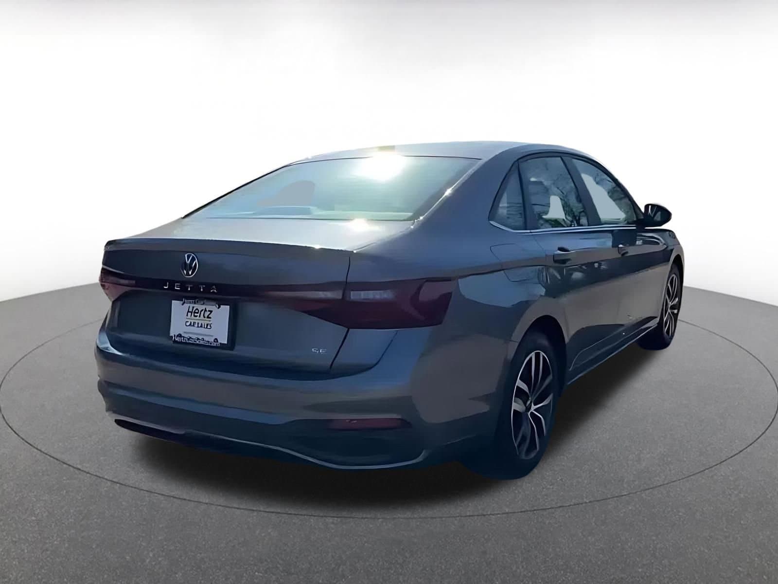 Thumbnail: 2025 Volkswagen Jetta - 14