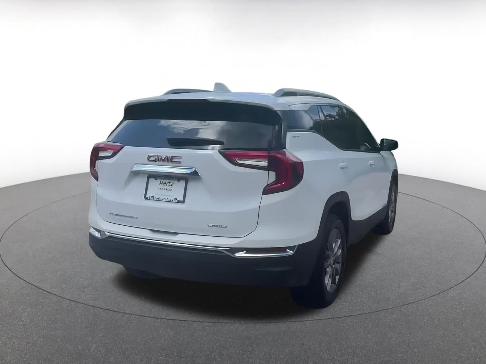 Thumbnail: 2024 GMC Terrain - 14