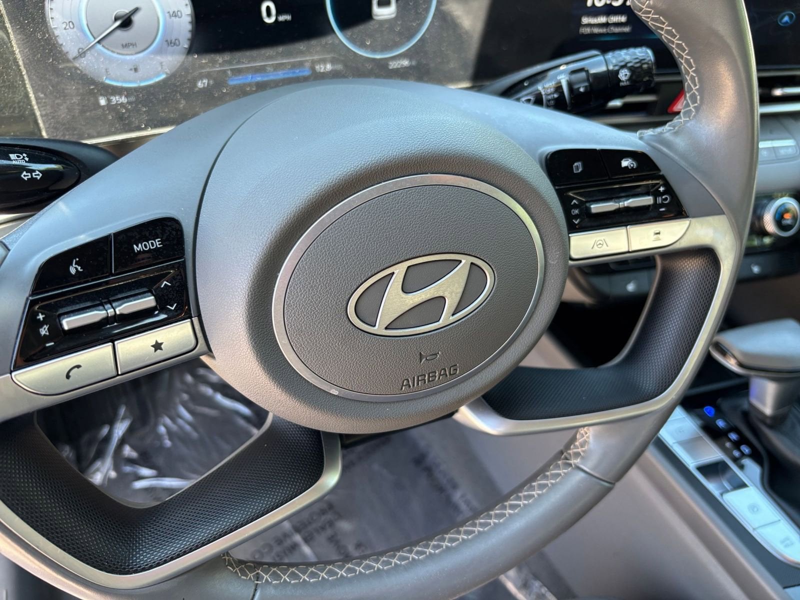 Thumbnail: 2025 Hyundai Elantra - 27