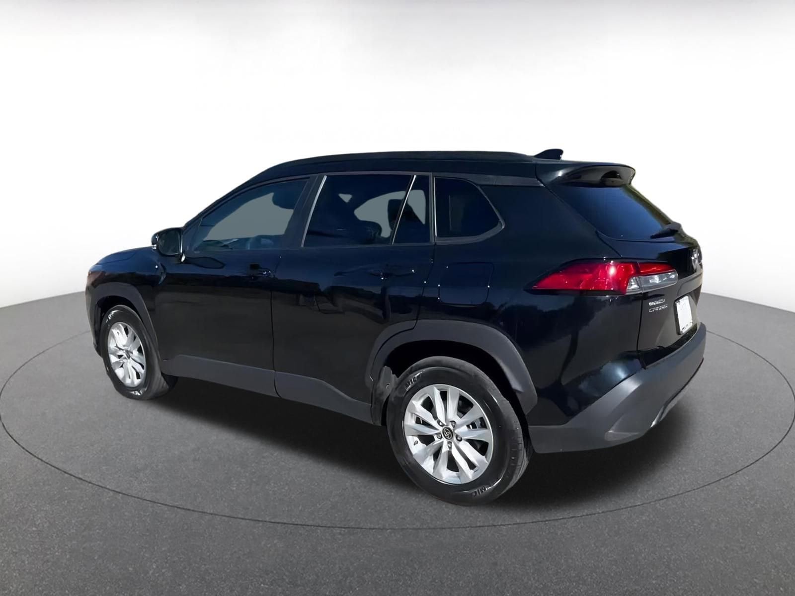 Thumbnail: 2025 Toyota Corolla Cross - 10