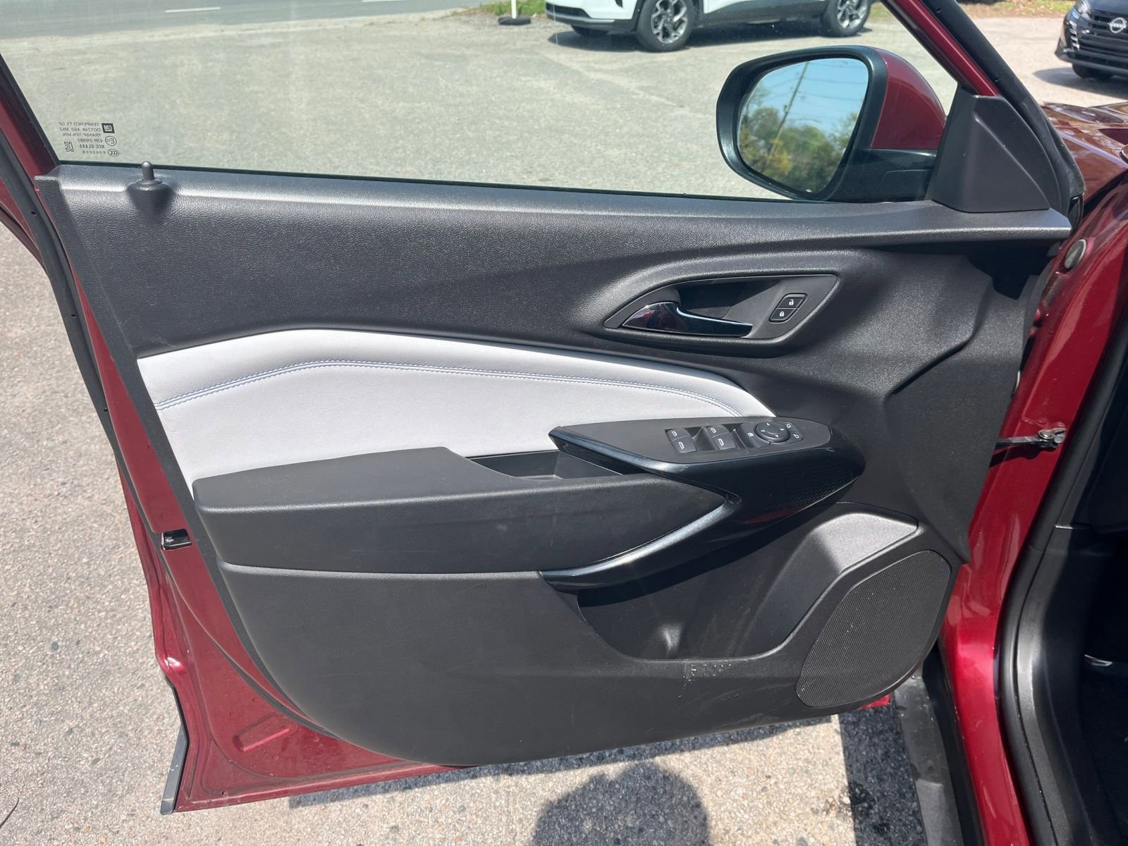 Thumbnail: 2025 Chevrolet Trax - 18