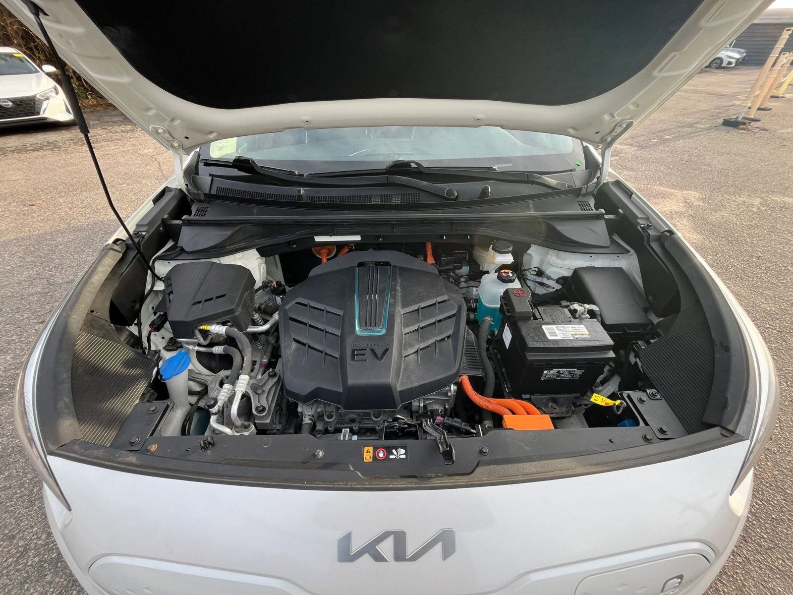 Thumbnail: 2022 Kia Niro - 32