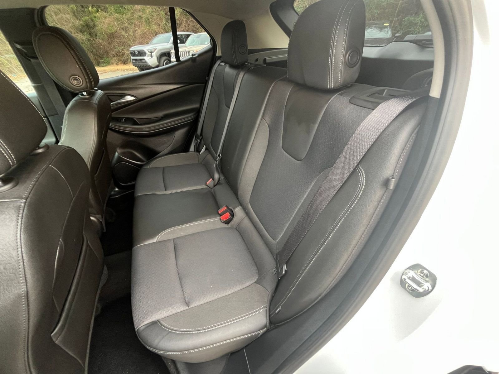 Thumbnail: 2025 Buick Encore GX - 32