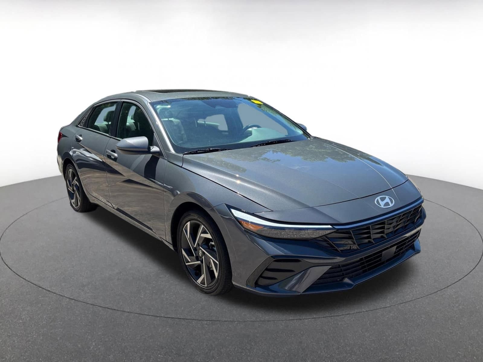 Thumbnail: 2025 Hyundai Elantra - 1