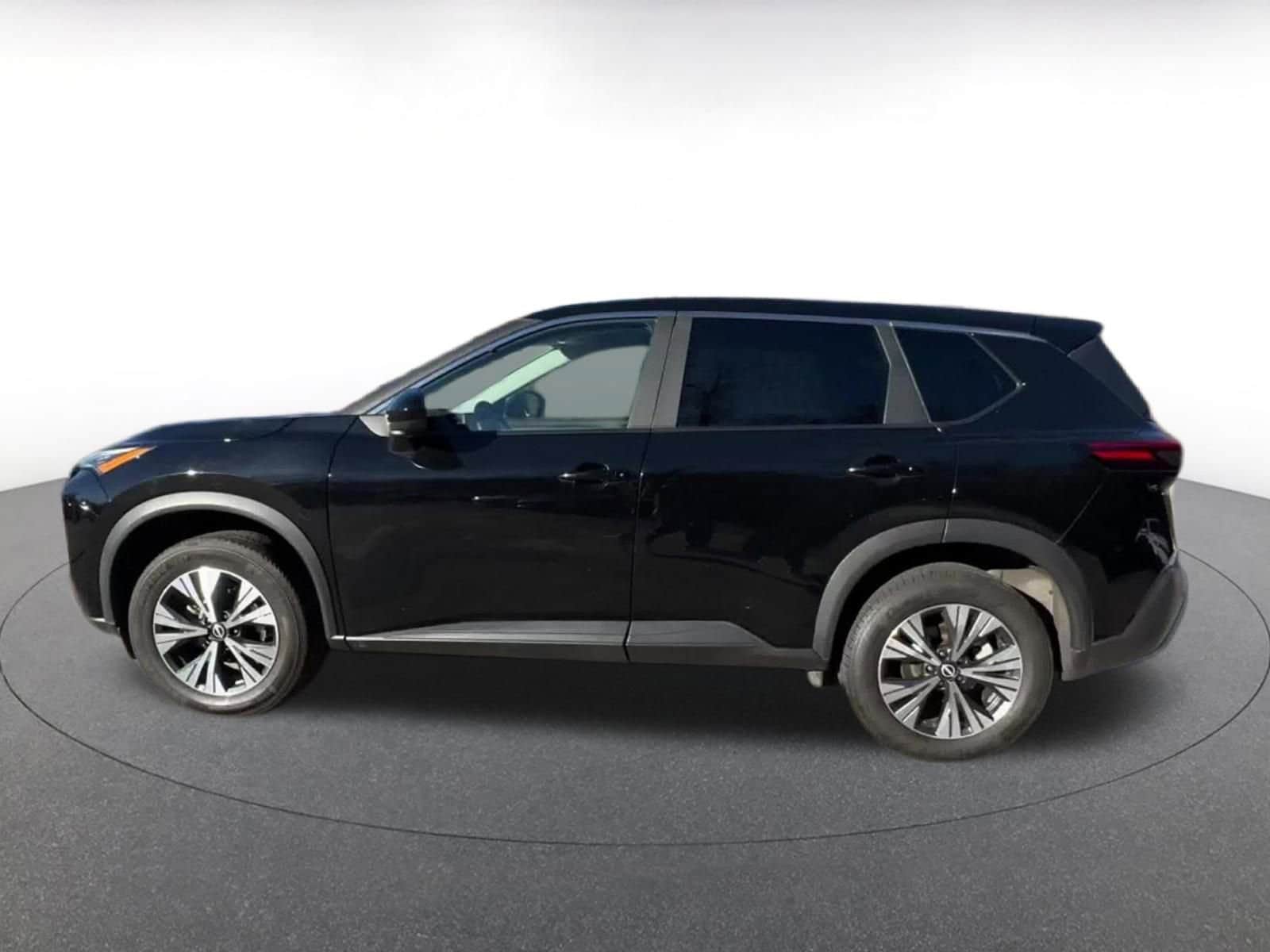 Thumbnail: 2023 Nissan Rogue - 9