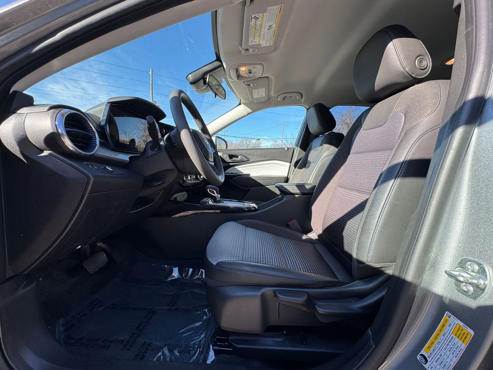 Thumbnail: 2025 Chevrolet Trax - 22