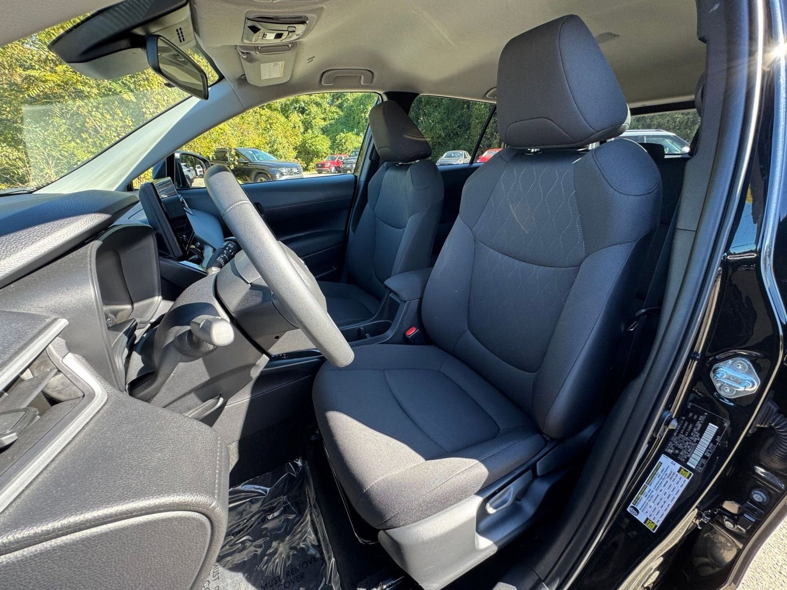 Thumbnail: 2025 Toyota Corolla Cross - 31