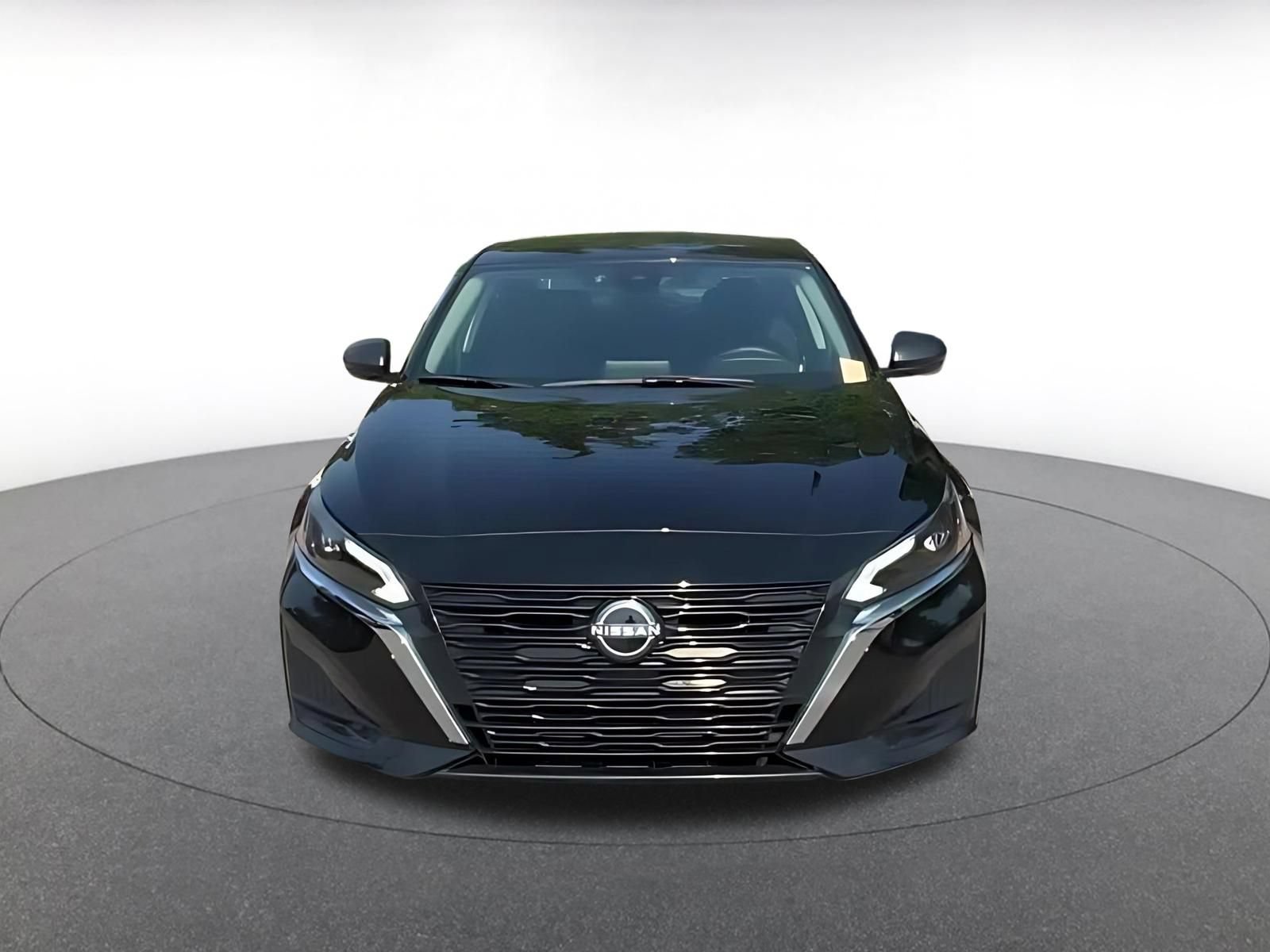 Thumbnail: 2025 Nissan Altima - 4