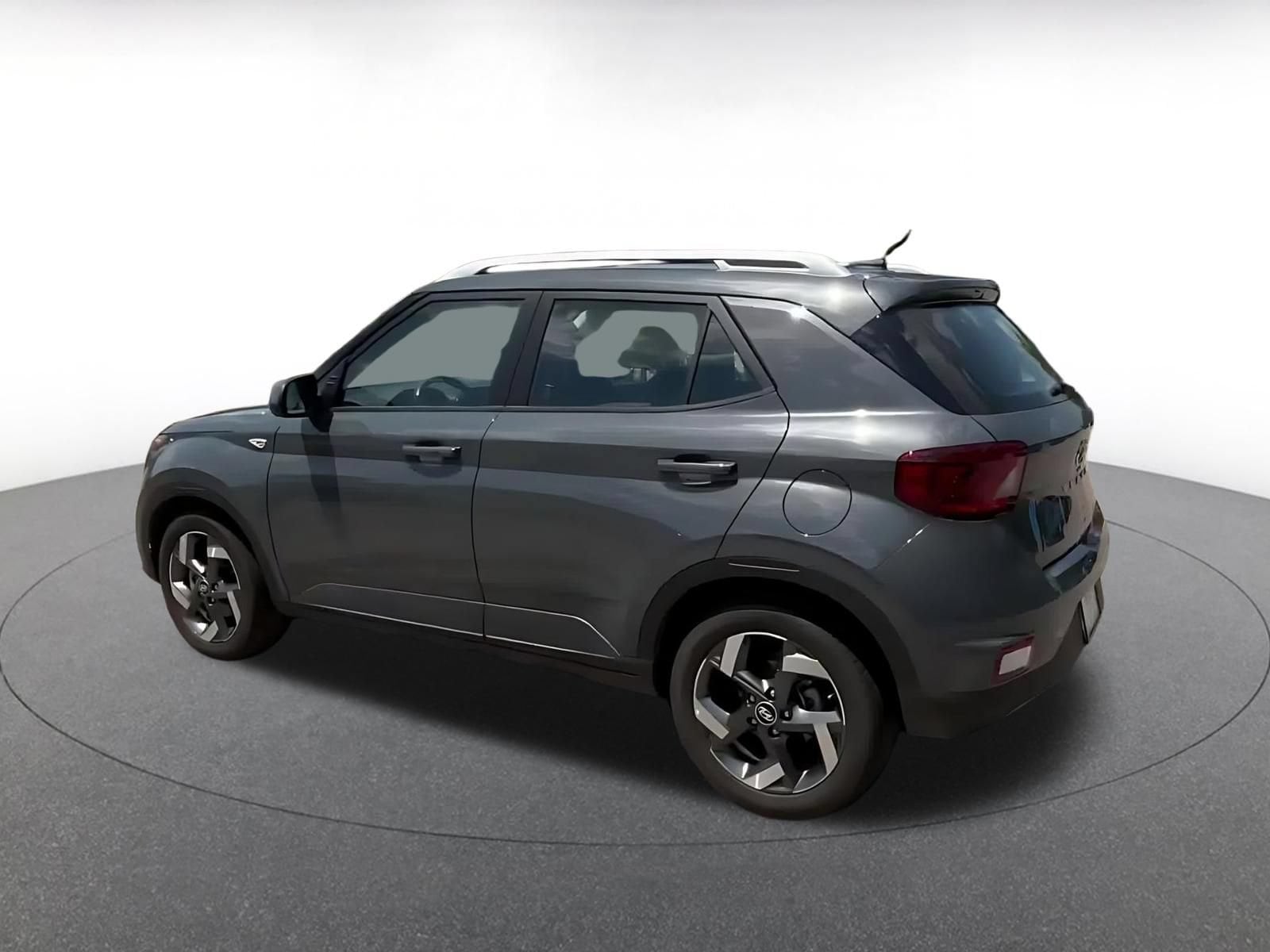 Thumbnail: 2026 Hyundai Venue - 9