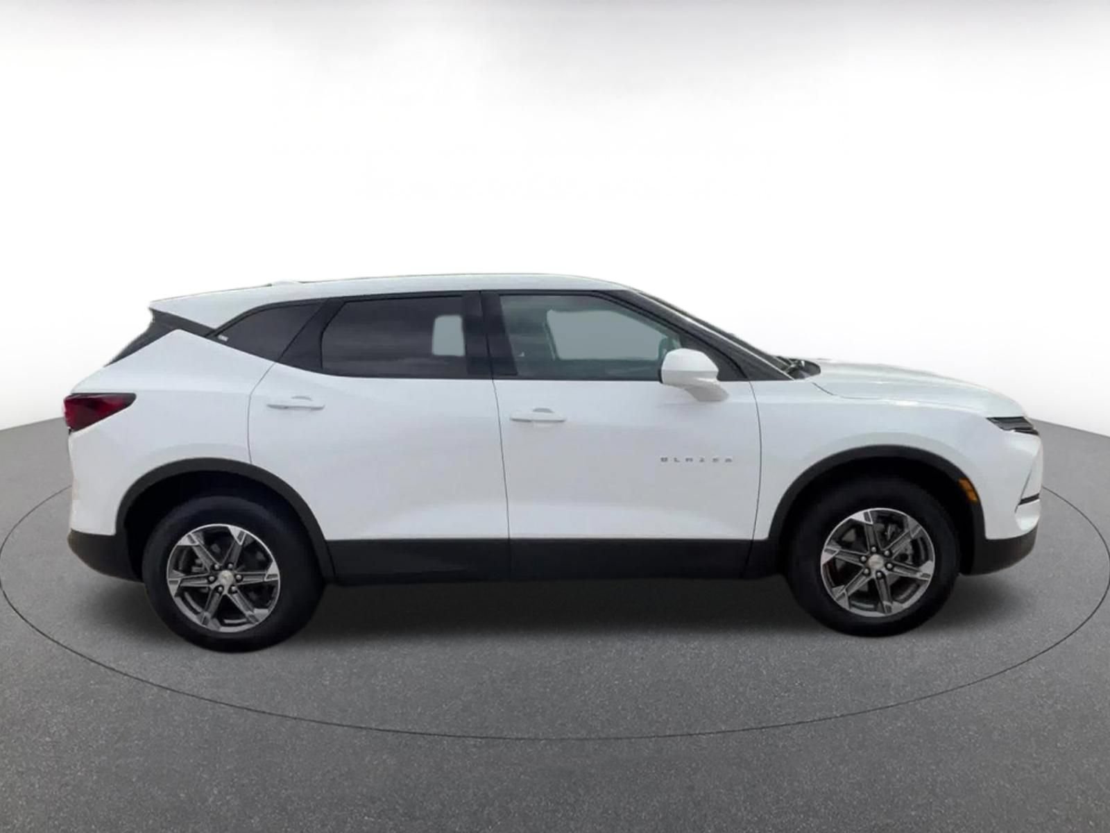 Thumbnail: 2026 Chevrolet Blazer - 15