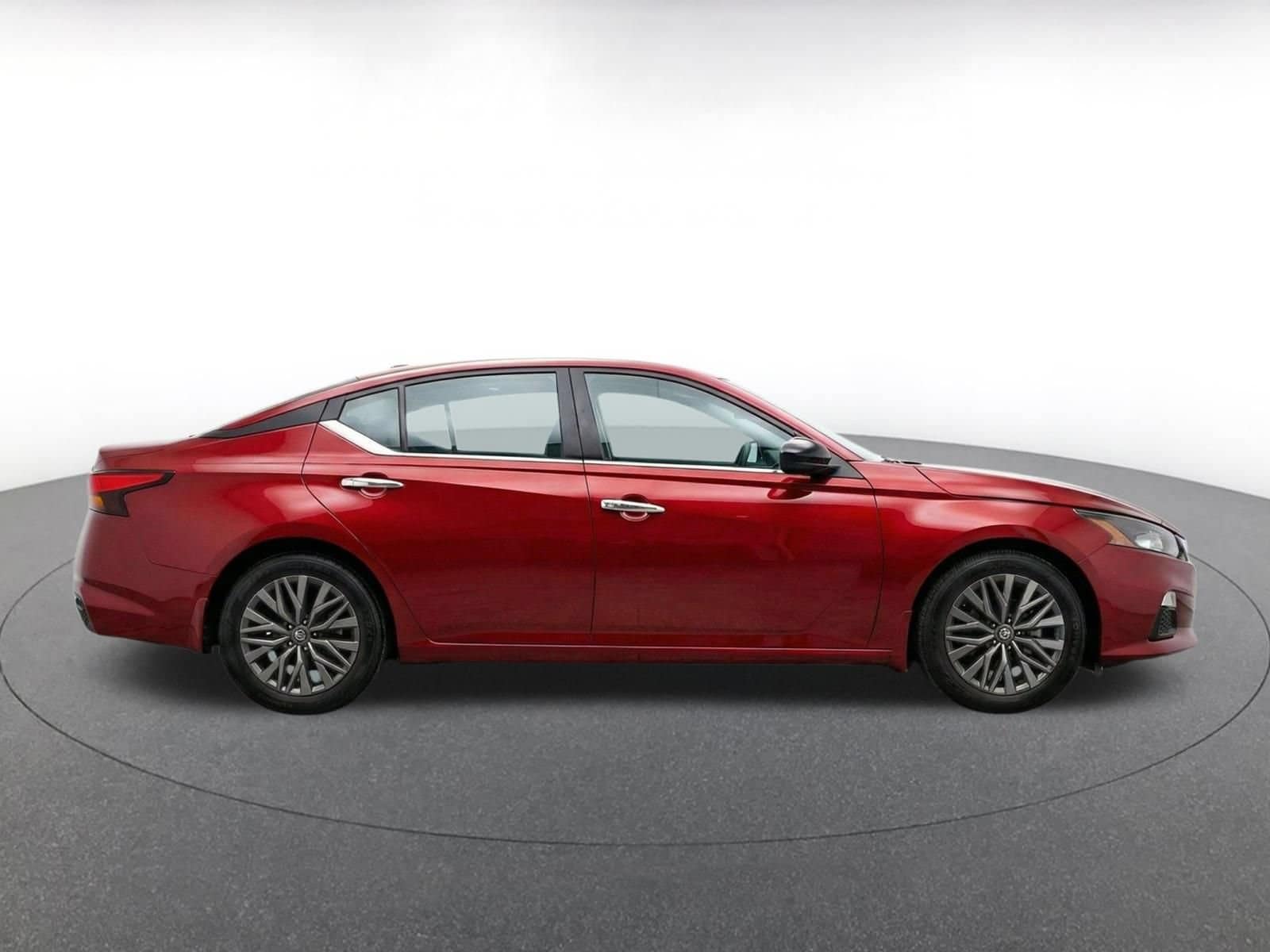 Thumbnail: 2025 Nissan Altima - 10