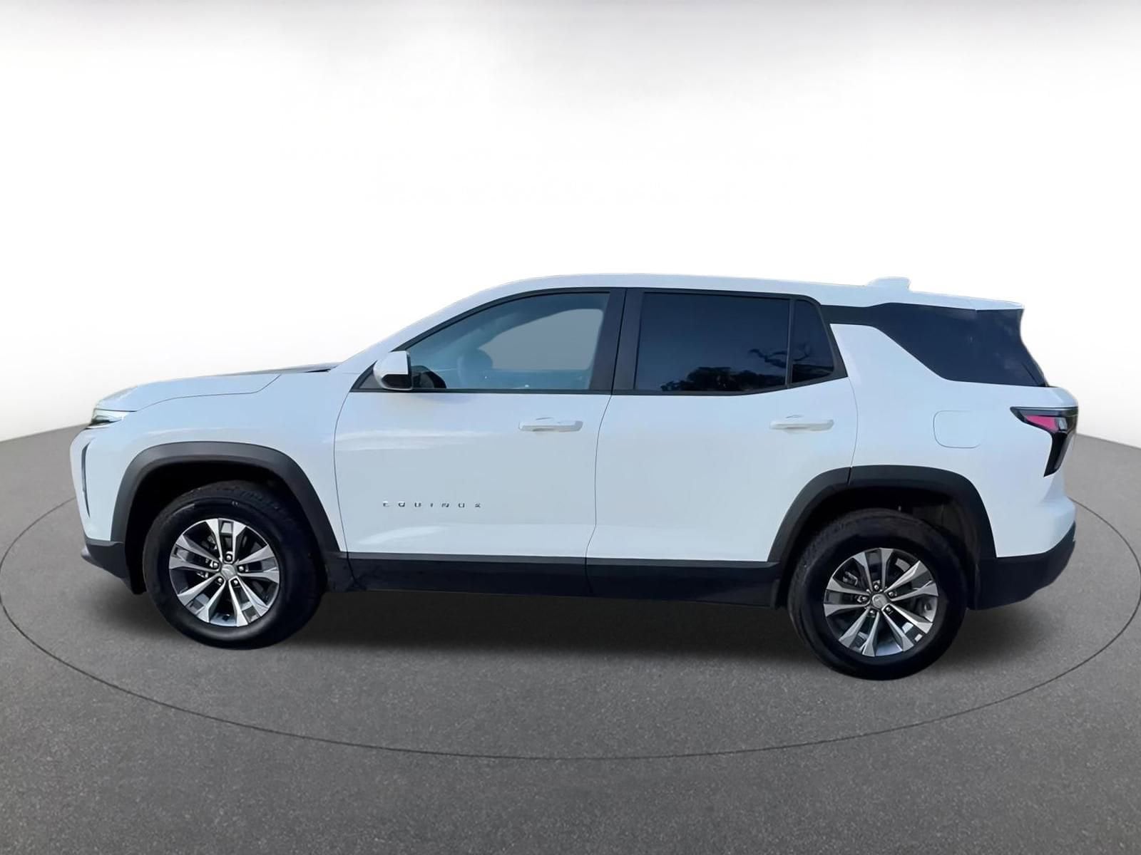 Thumbnail: 2025 Chevrolet Equinox - 9