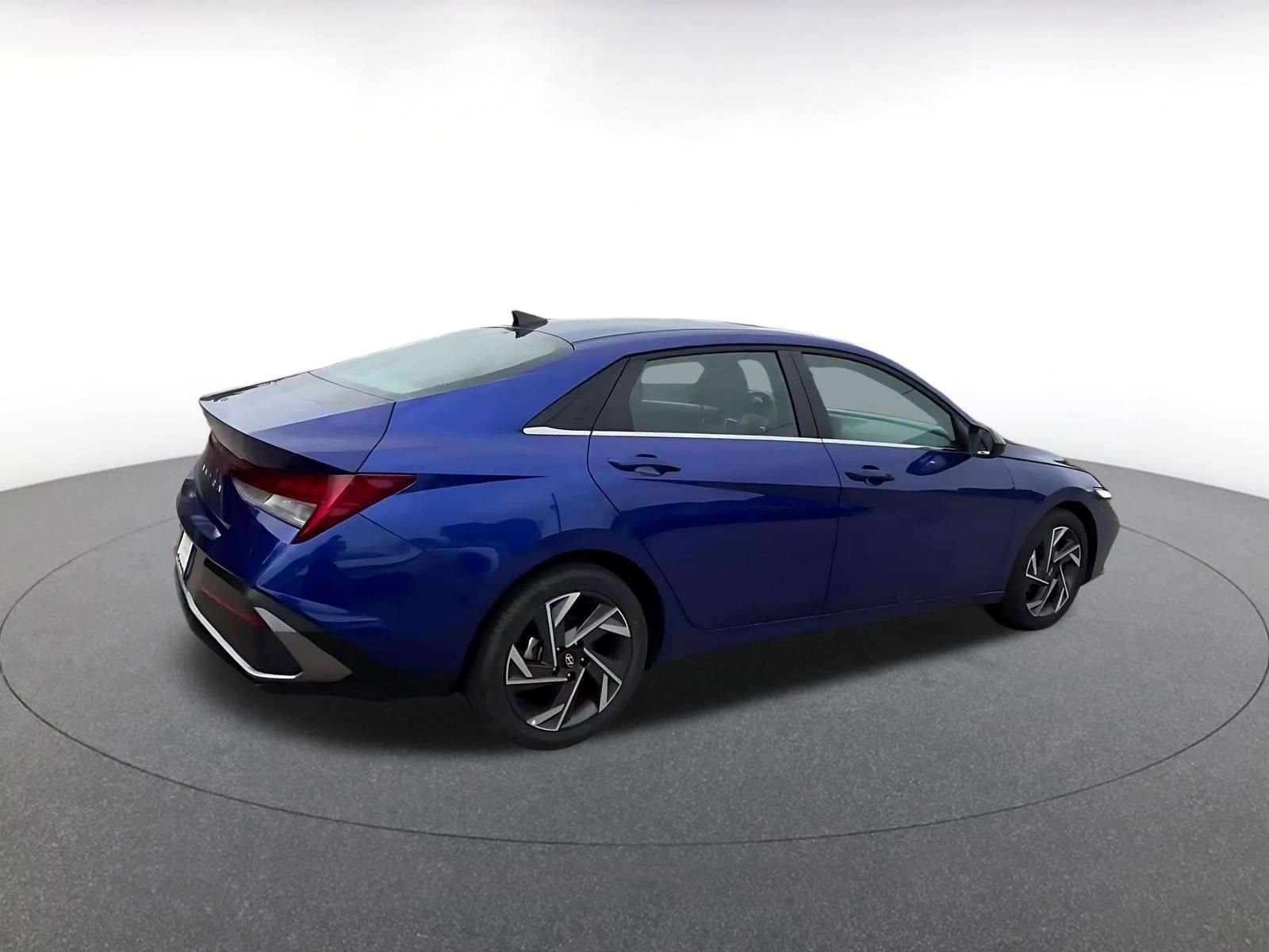 Thumbnail: 2025 Hyundai Elantra - 15