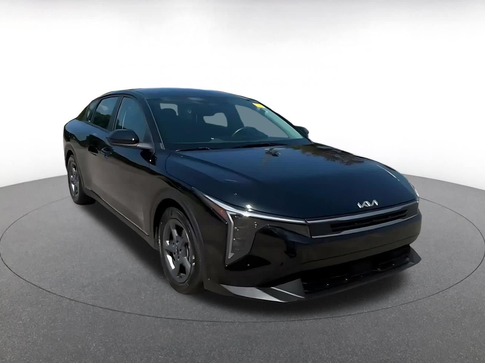 Thumbnail: 2026 Kia K4 - 3