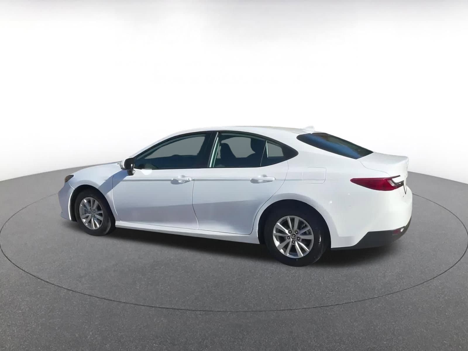 Thumbnail: 2025 Toyota Camry - 10