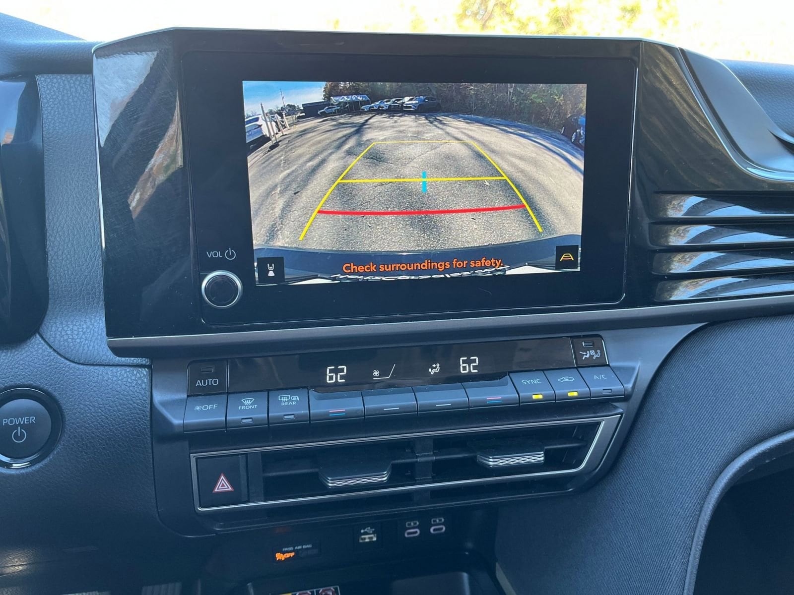 Thumbnail: 2025 Toyota Camry - 17