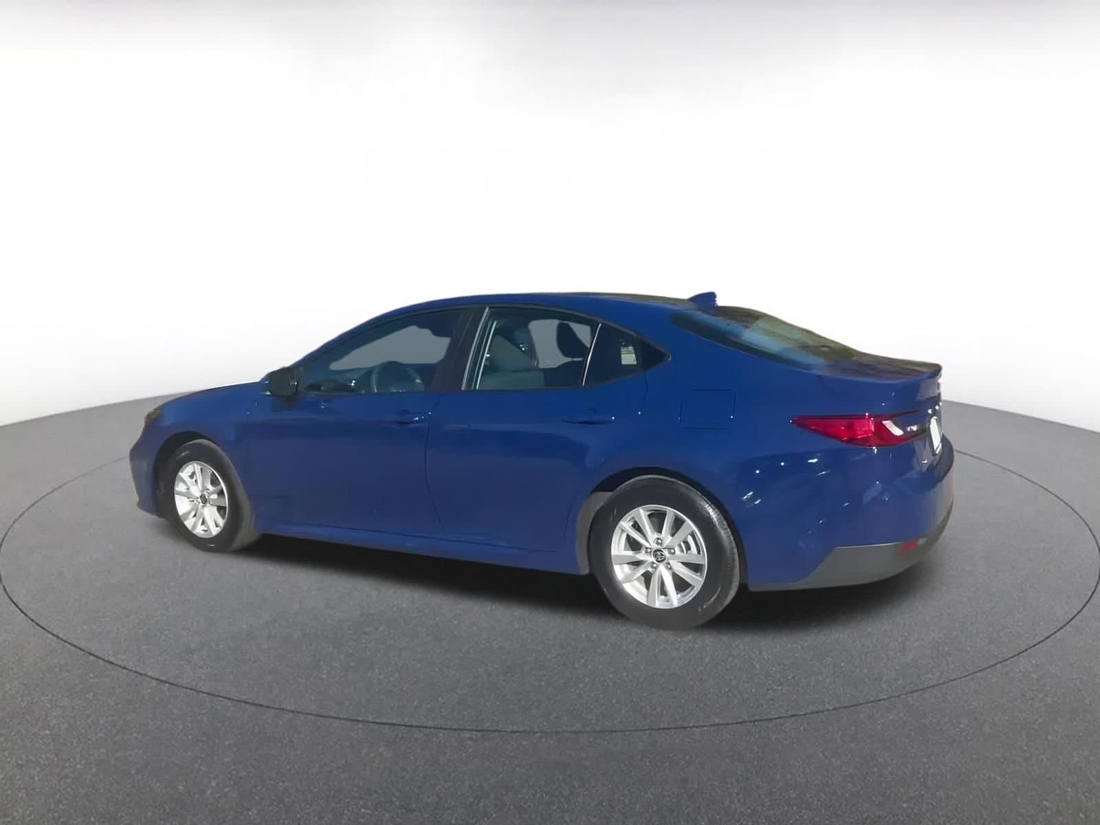 Thumbnail: 2025 Toyota Camry - 9