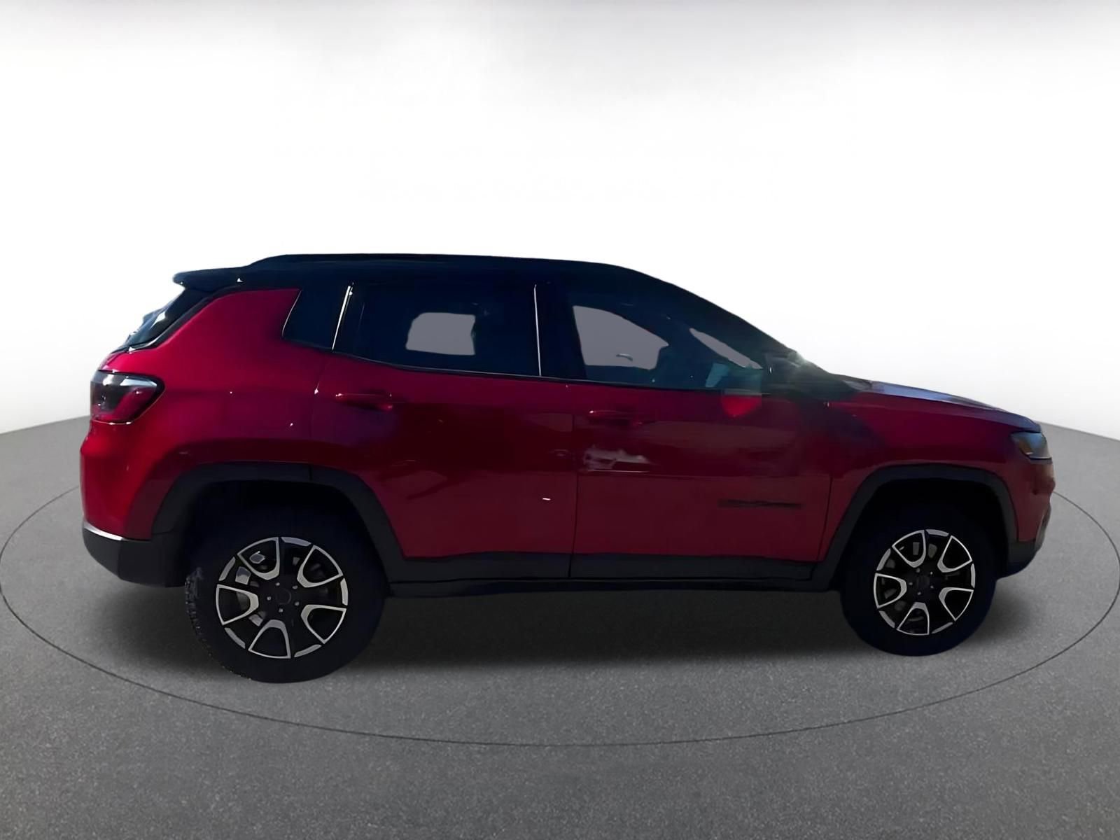 Thumbnail: 2025 Jeep Compass - 15