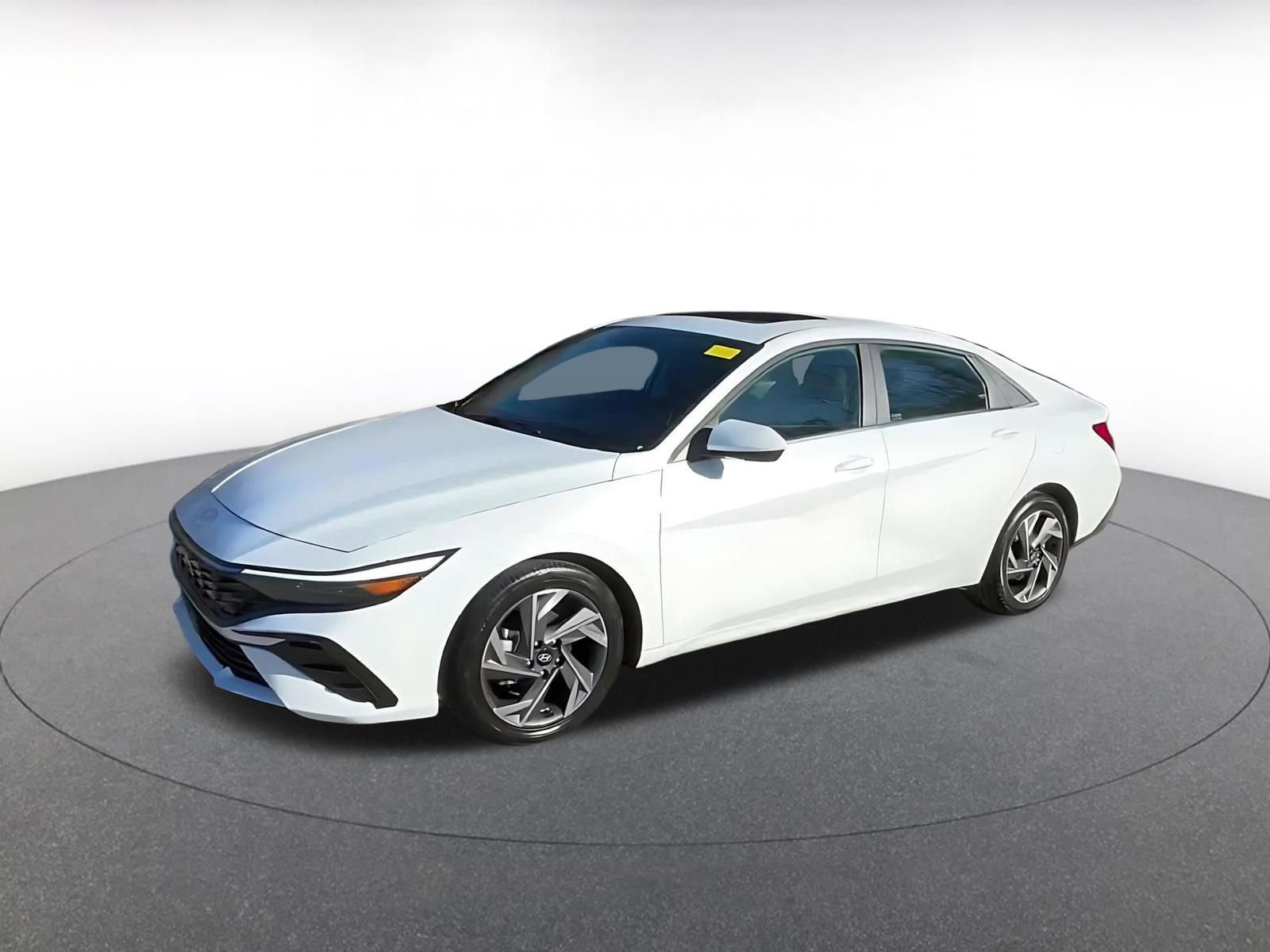 Thumbnail: 2025 Hyundai Elantra - 8