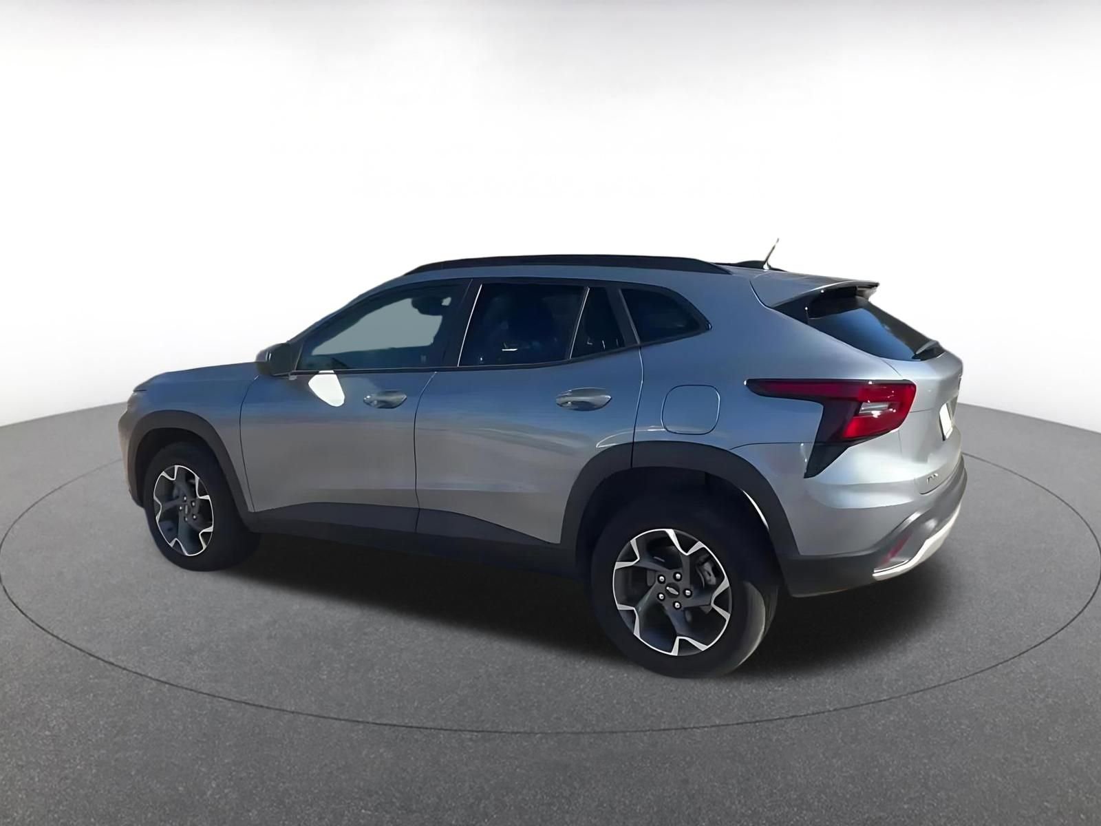 Thumbnail: 2025 Chevrolet Trax - 10