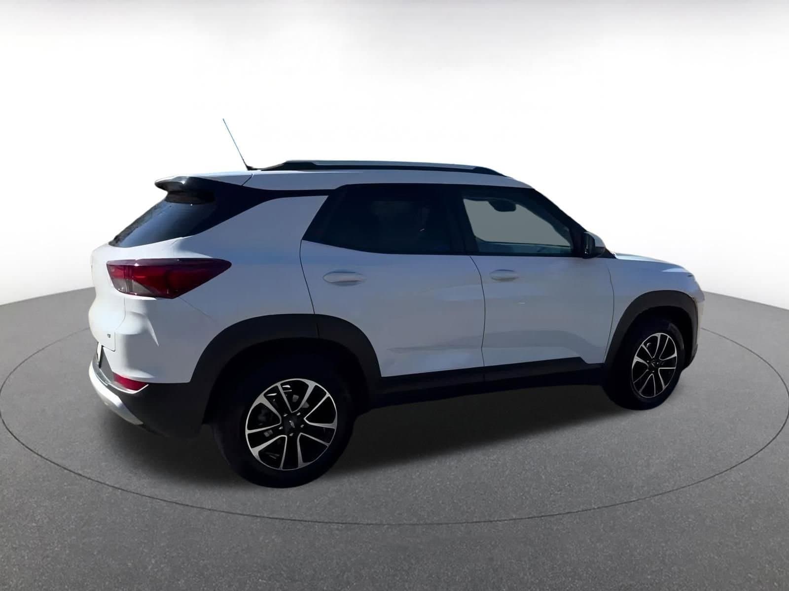 Thumbnail: 2025 Chevrolet TrailBlazer - 11