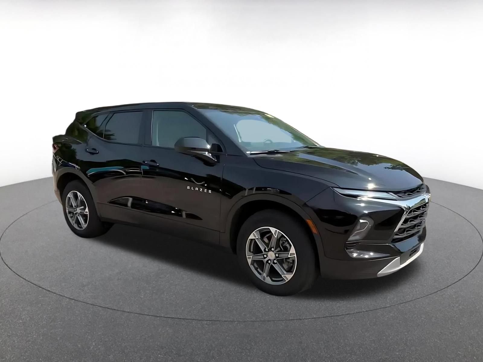 Thumbnail: 2026 Chevrolet Blazer - 2