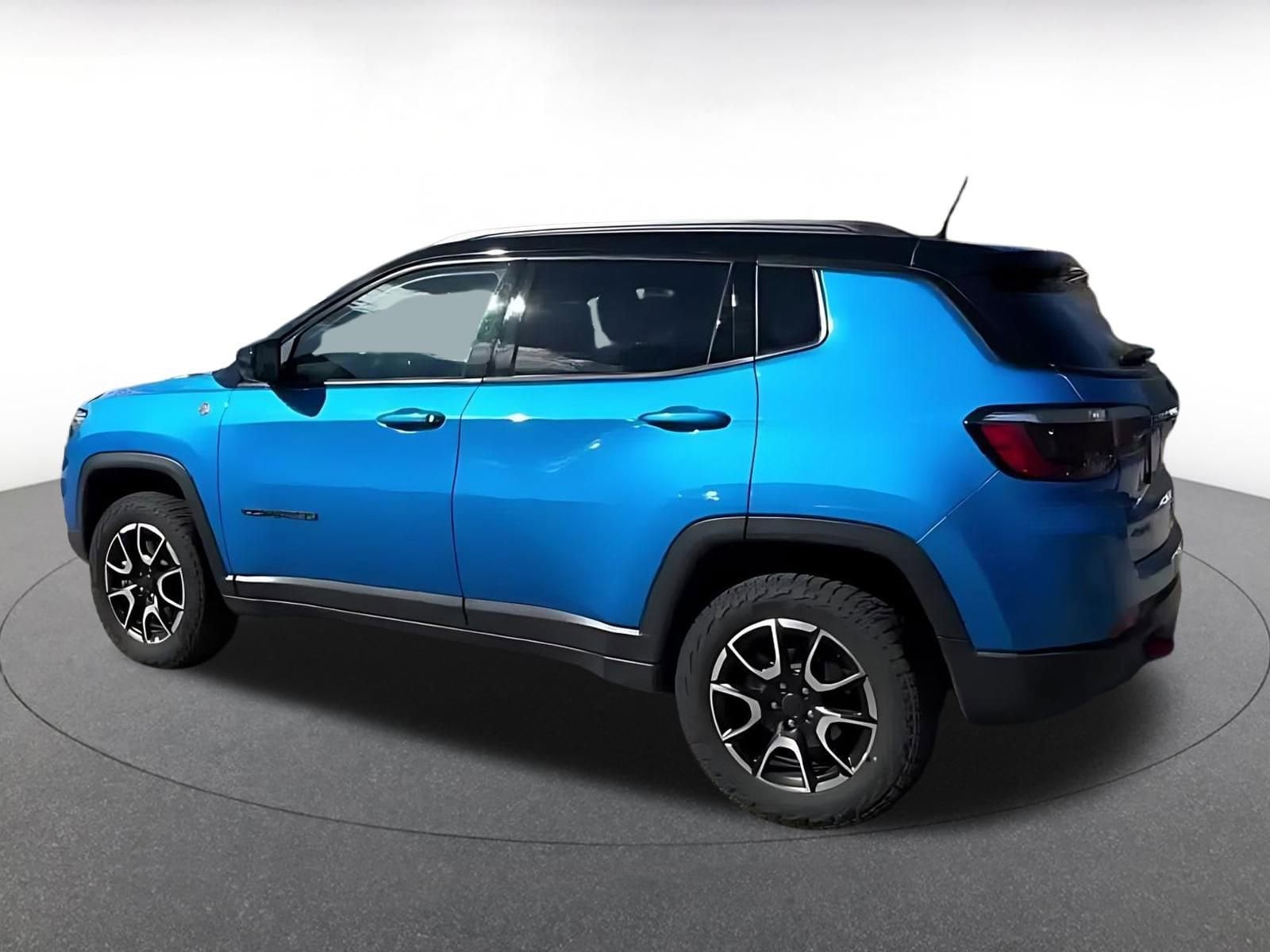 Thumbnail: 2025 Jeep Compass - 10
