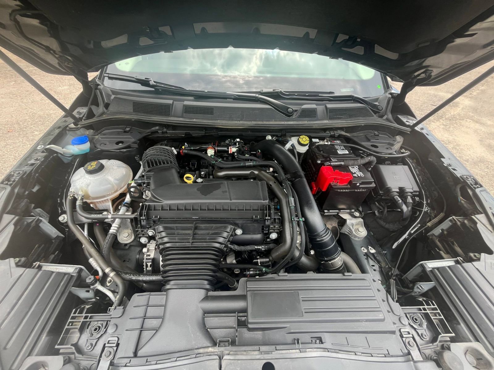 Thumbnail: 2024 Lincoln Corsair - 27