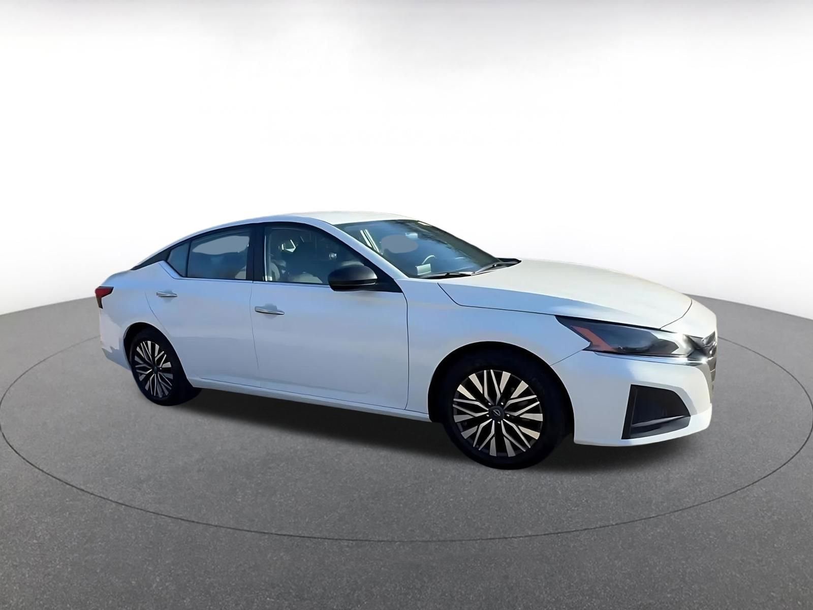 Thumbnail: 2025 Nissan Altima - 2