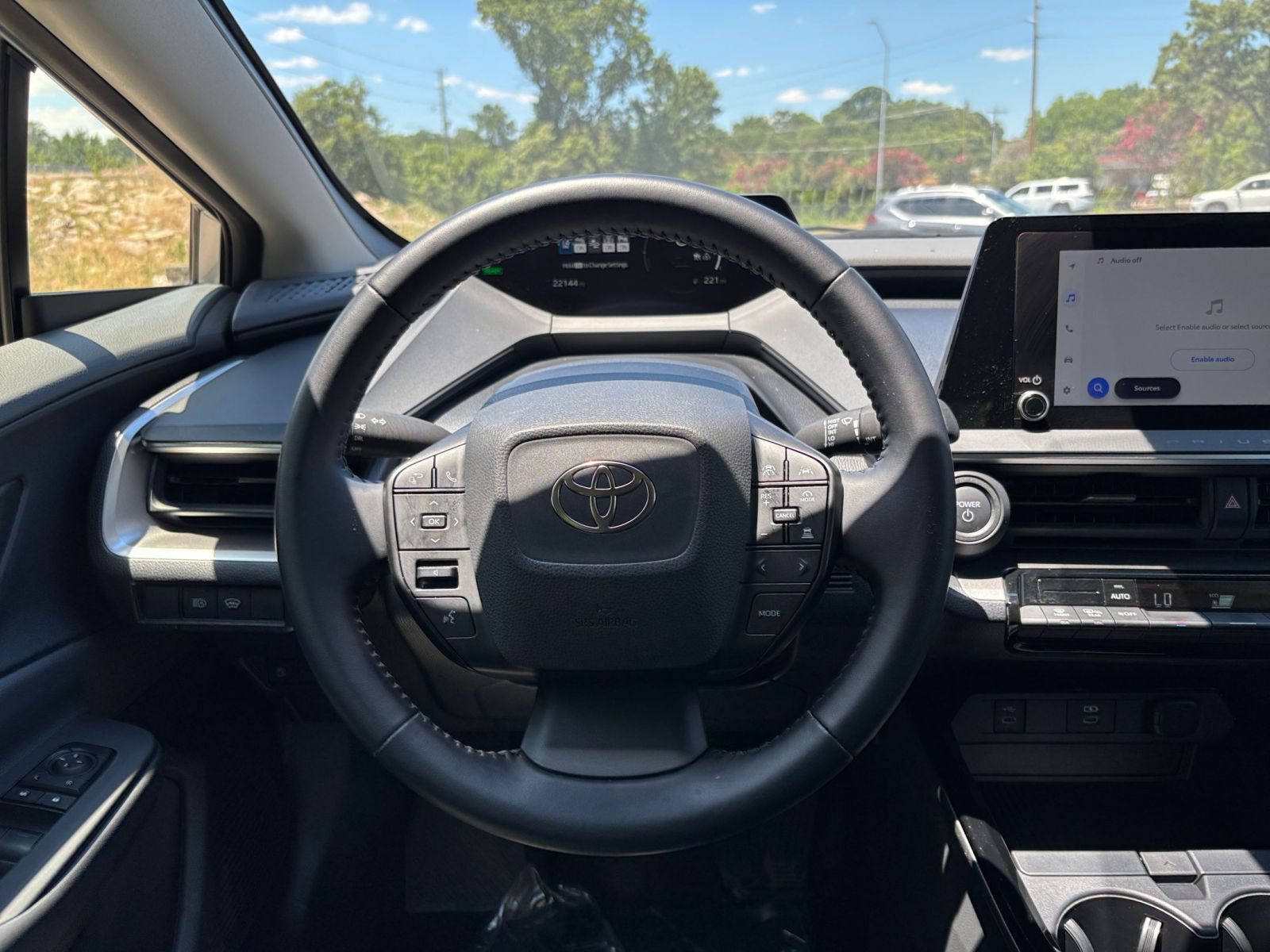 Thumbnail: 2025 Toyota Prius - 30