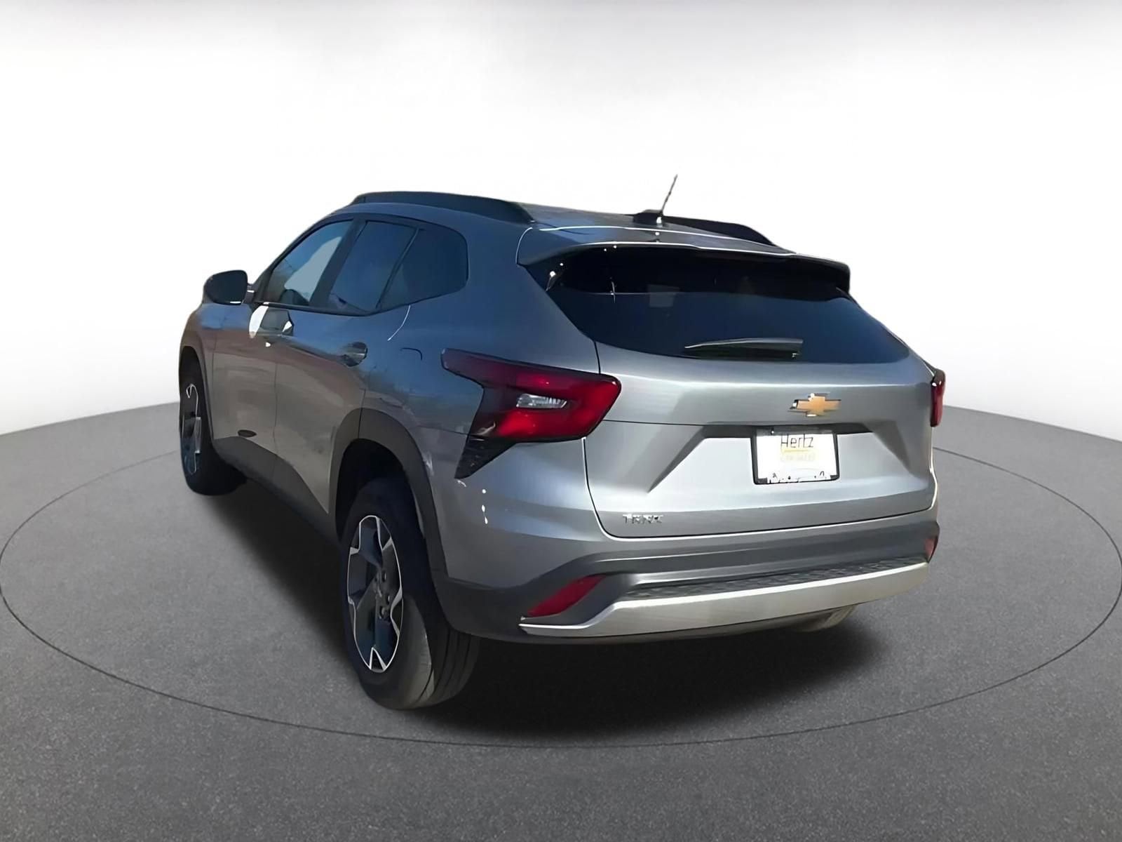 Thumbnail: 2025 Chevrolet Trax - 15