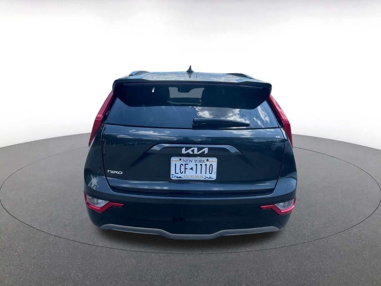 Thumbnail: 2023 Kia Niro - 6