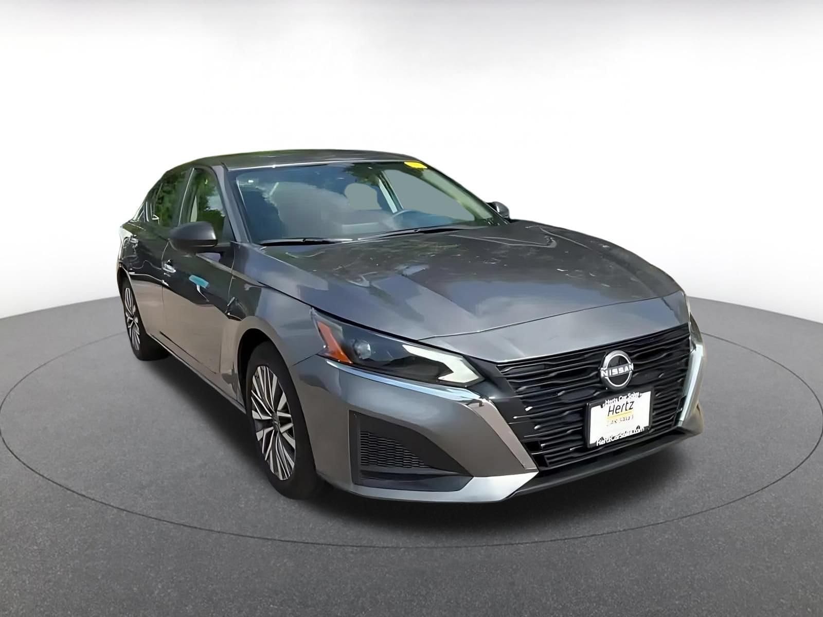 Thumbnail: 2025 Nissan Altima - 3