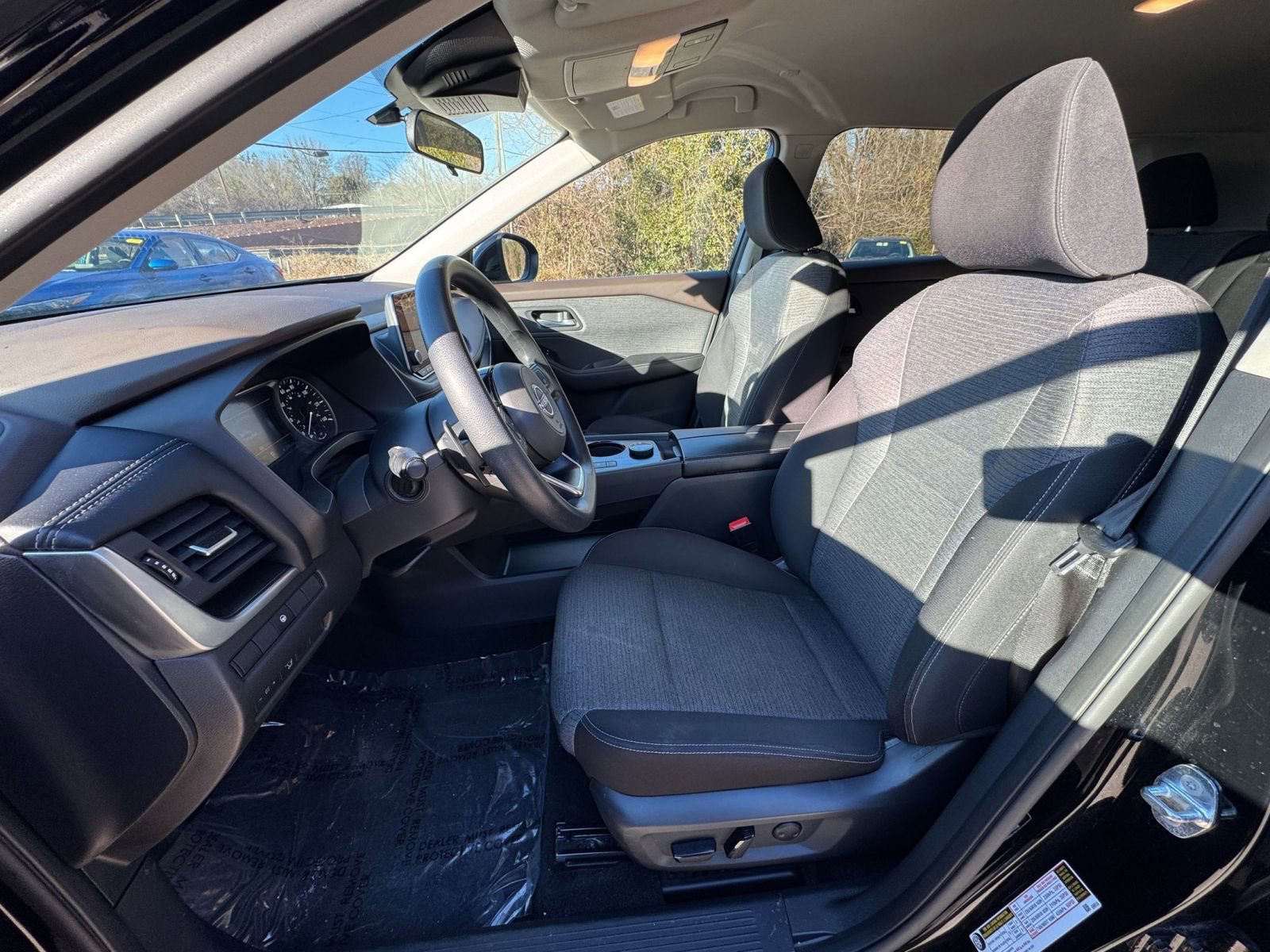 Thumbnail: 2023 Nissan Rogue - 31