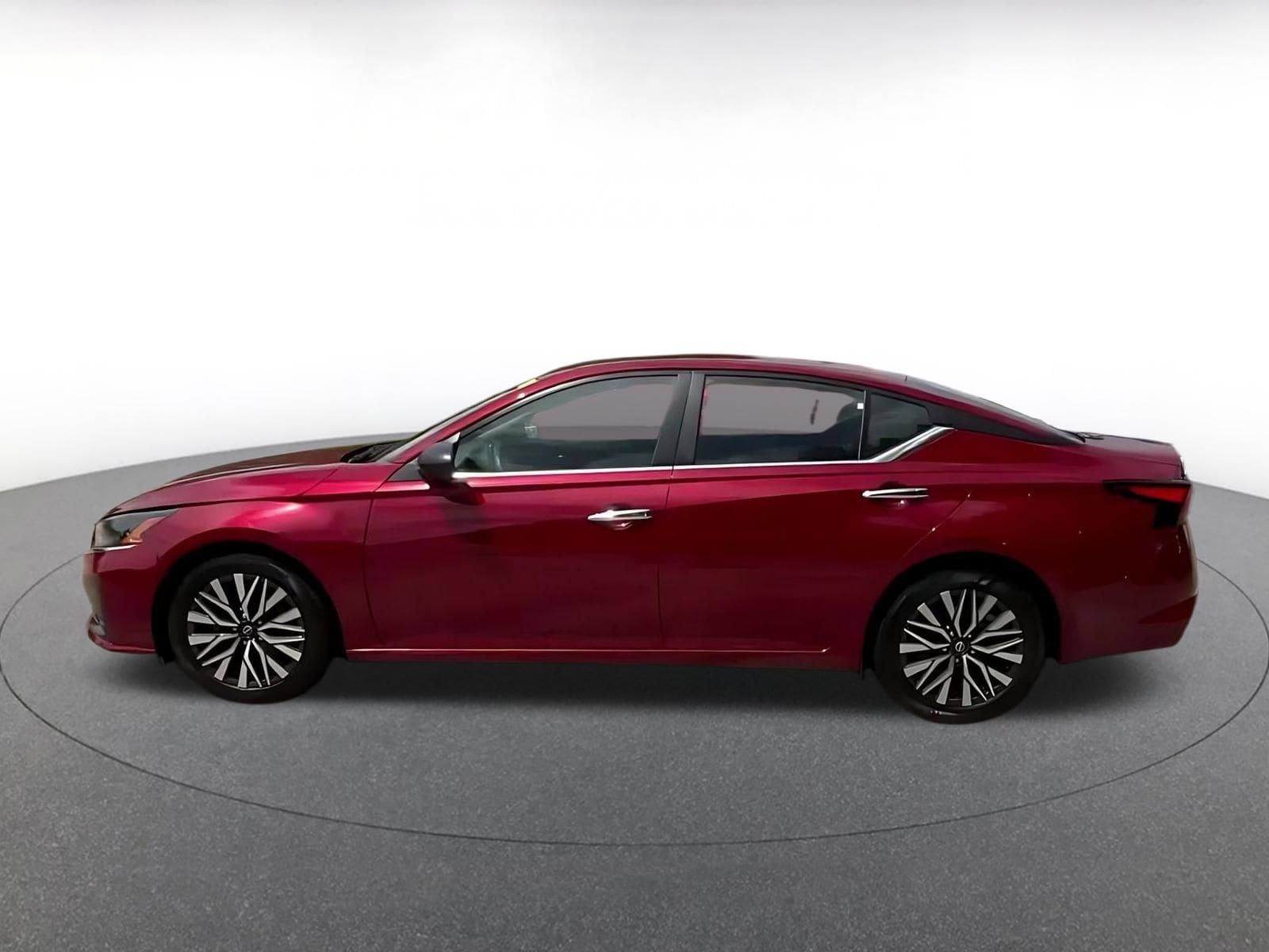 Thumbnail: 2025 Nissan Altima - 7