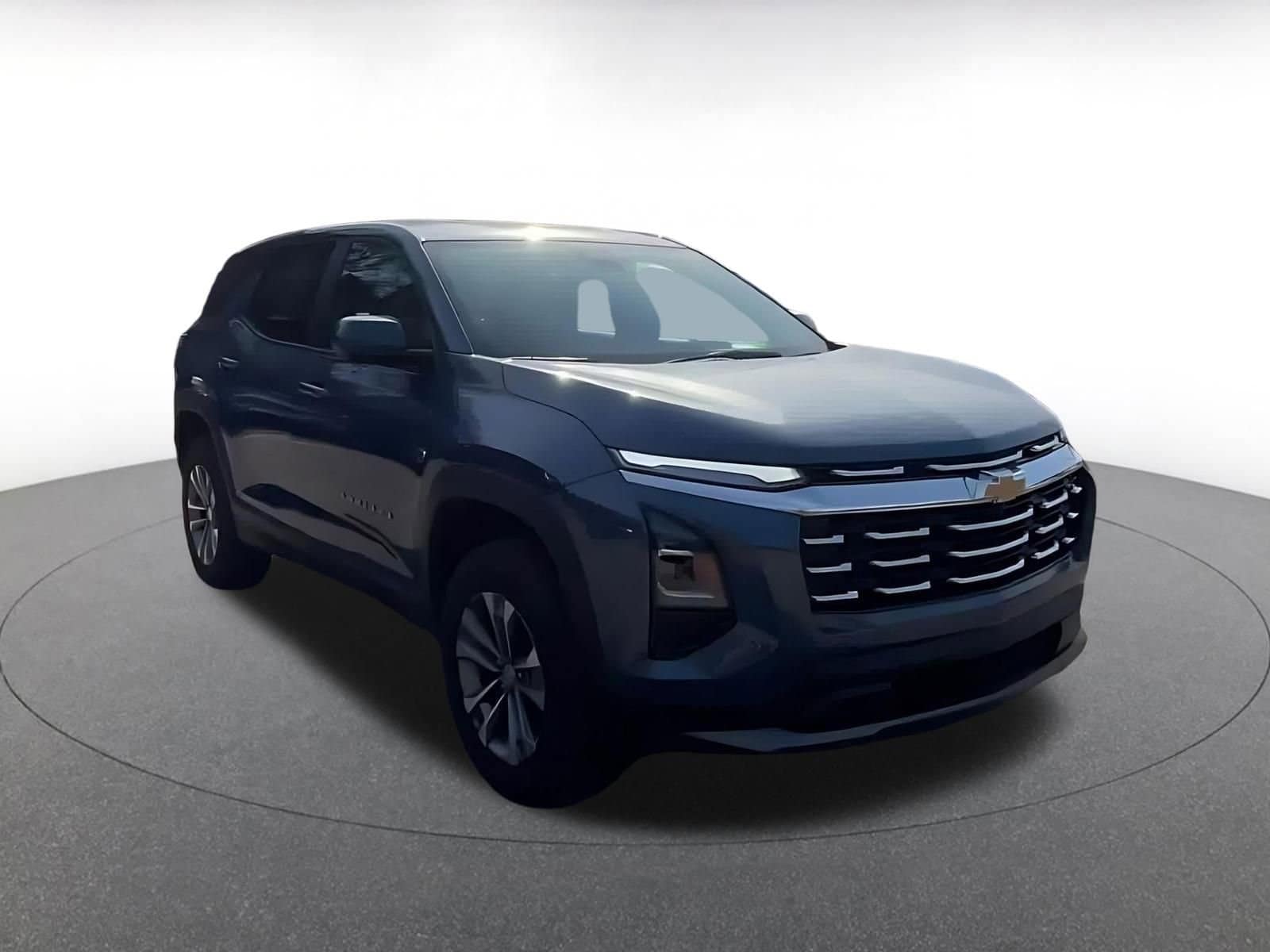 Thumbnail: 2025 Chevrolet Equinox - 3