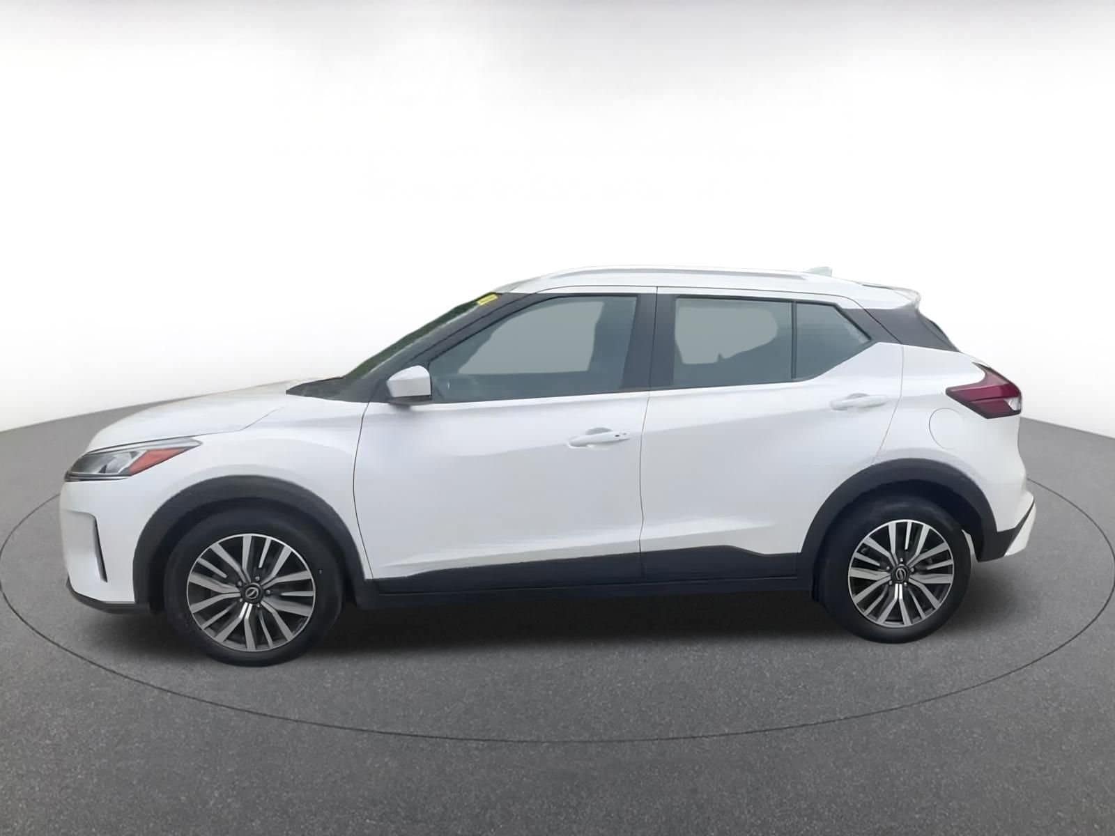 Thumbnail: 2024 Nissan Kicks - 9