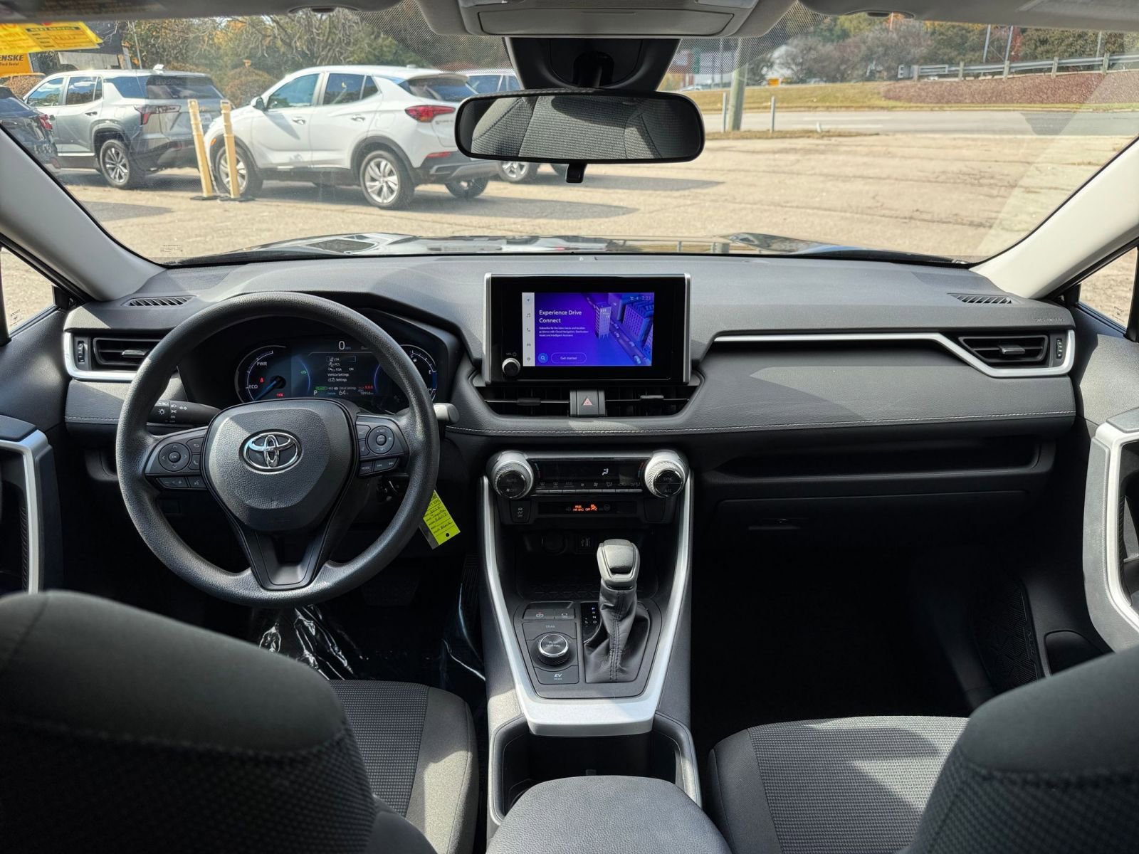 Thumbnail: 2025 Toyota RAV4 - 28