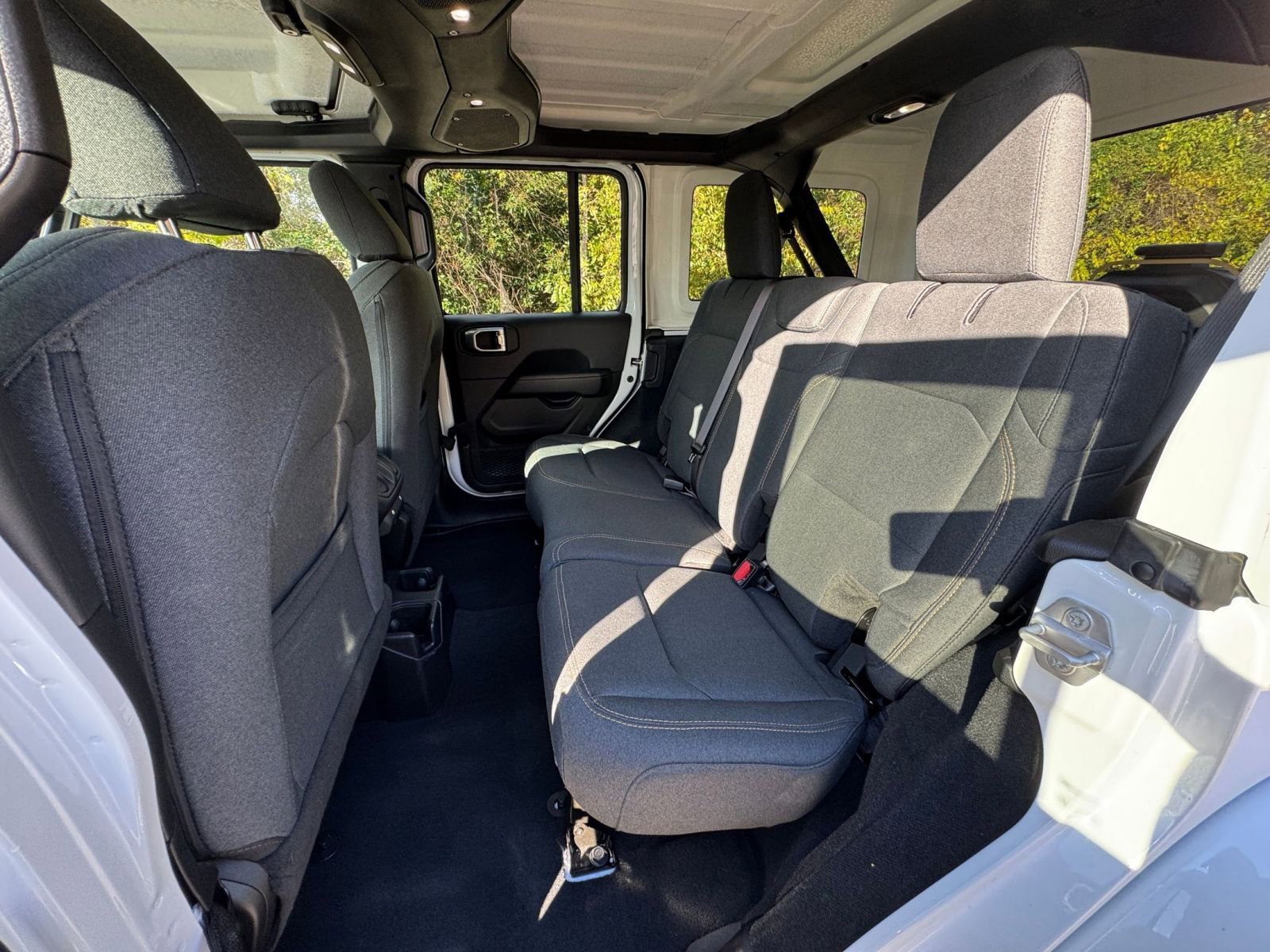 Thumbnail: 2025 Jeep Wrangler - 32