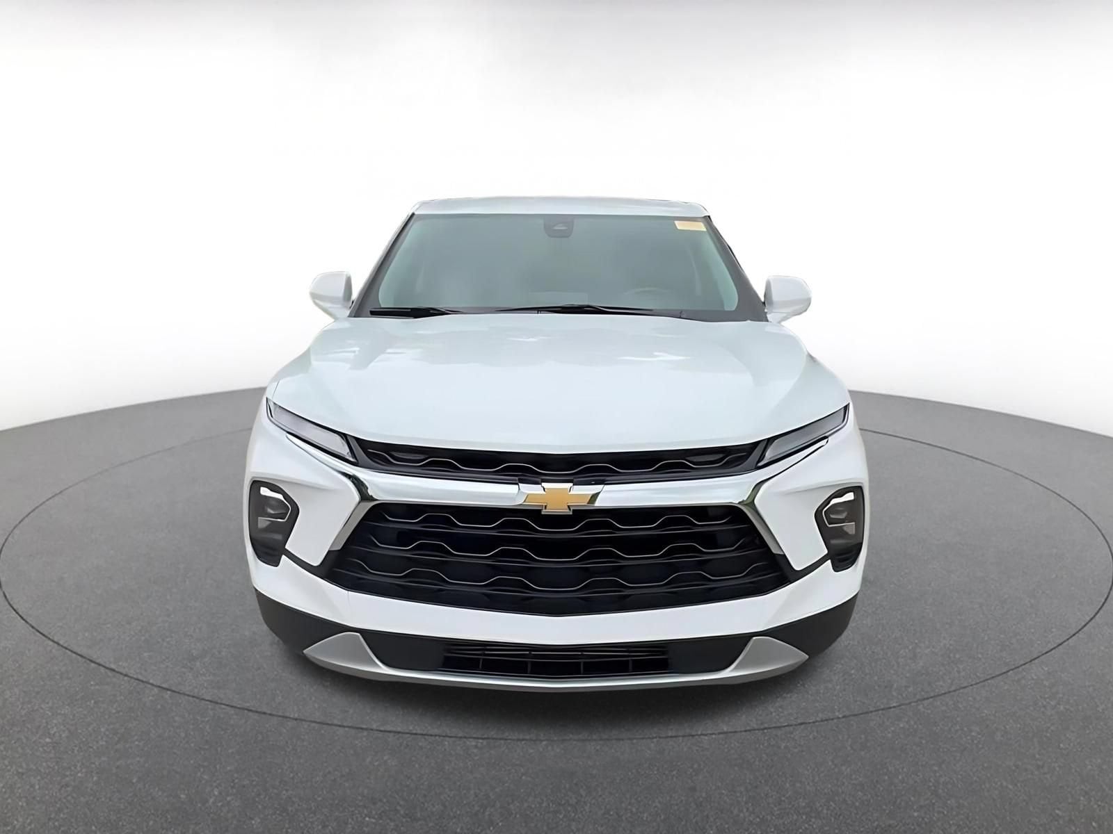 Thumbnail: 2026 Chevrolet Blazer - 4