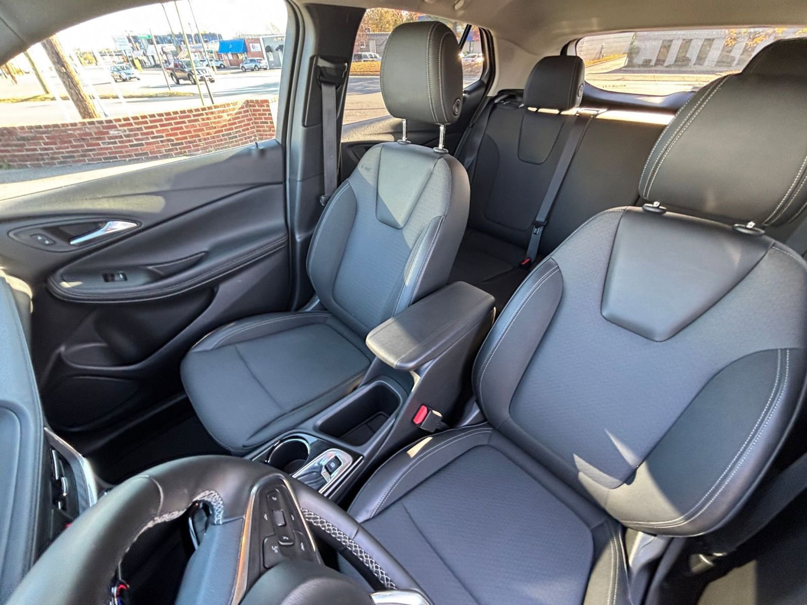 Thumbnail: 2025 Buick Encore GX - 34