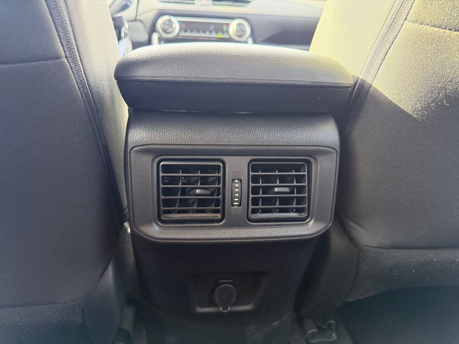 Thumbnail: 2025 Toyota RAV4 - 23