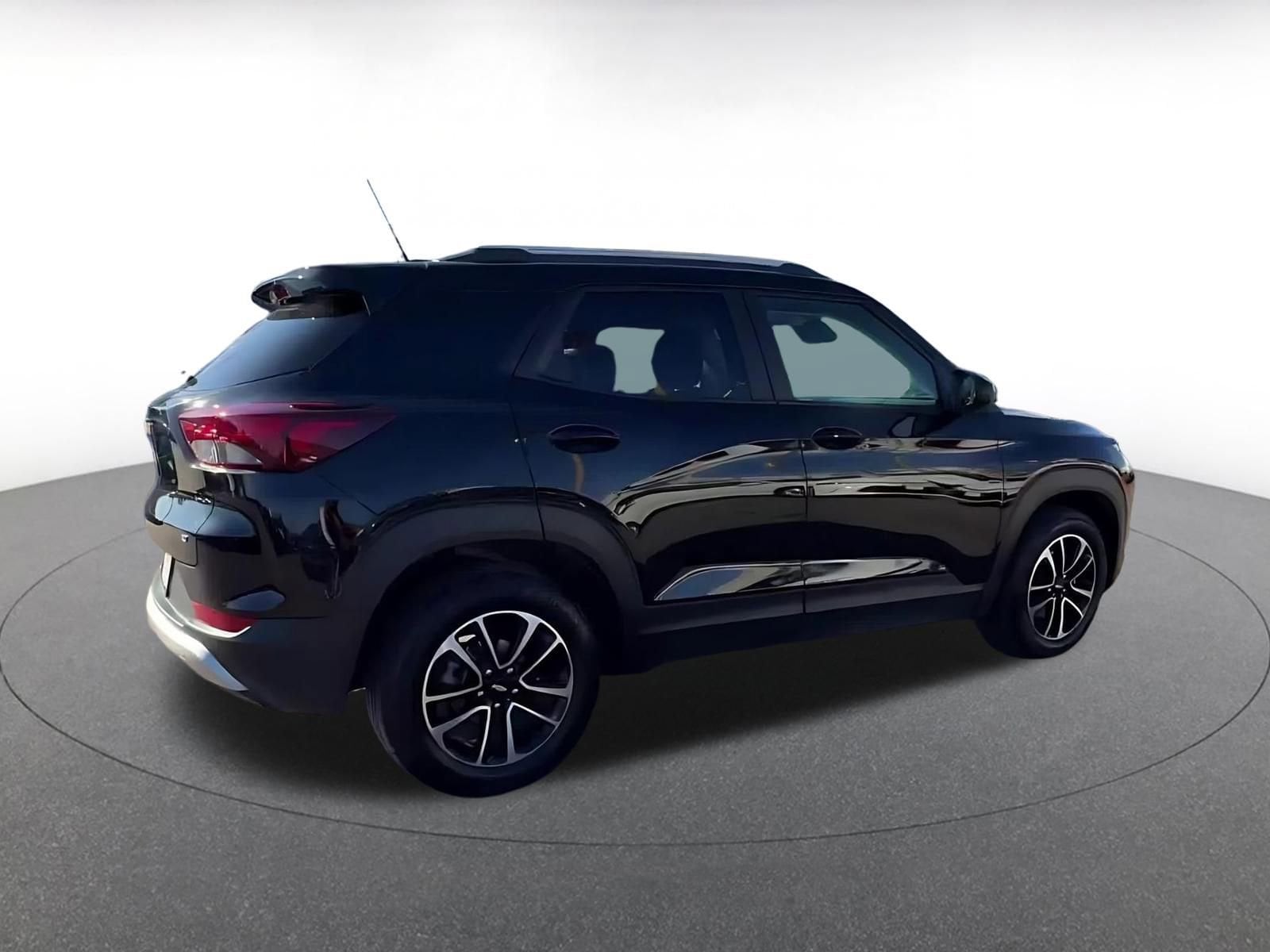 Thumbnail: 2025 Chevrolet TrailBlazer - 15