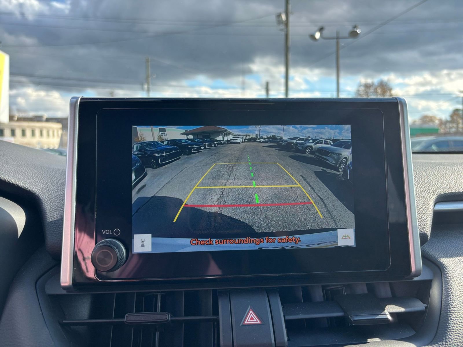 Thumbnail: 2025 Toyota RAV4 - 17