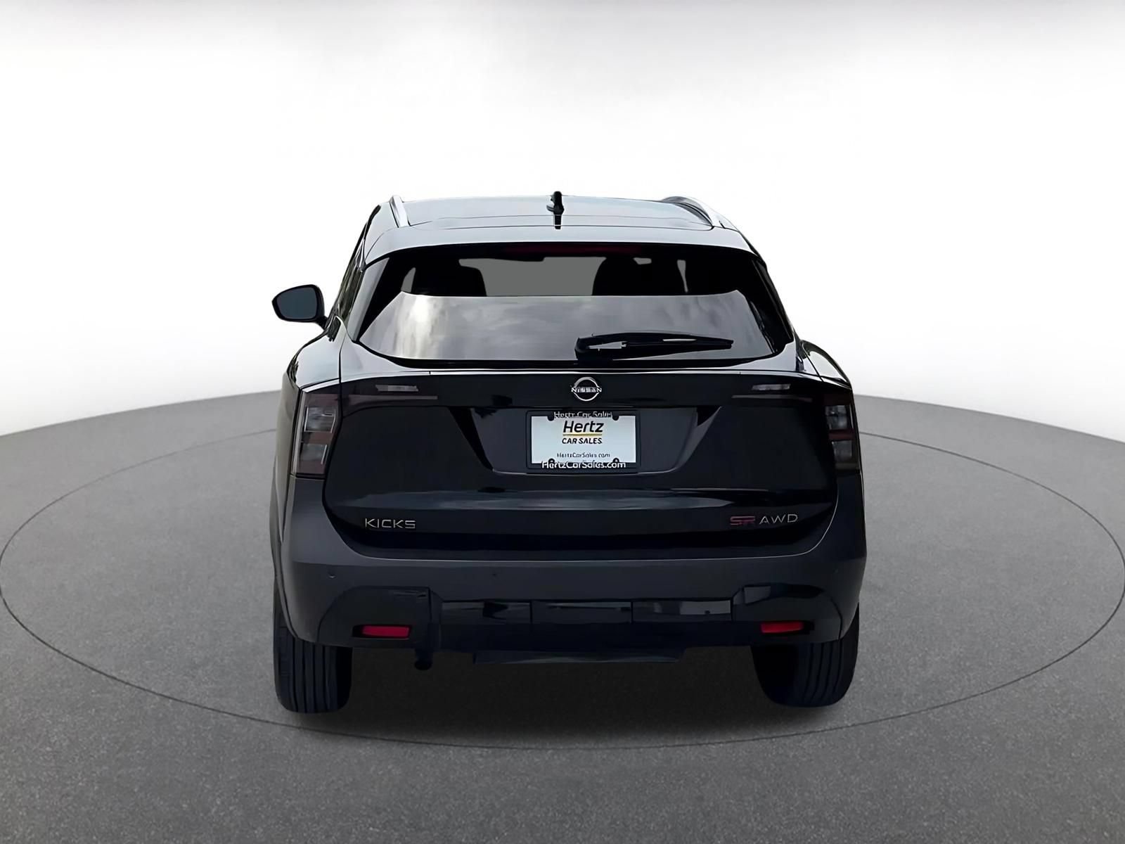 Thumbnail: 2026 Nissan Kicks - 12