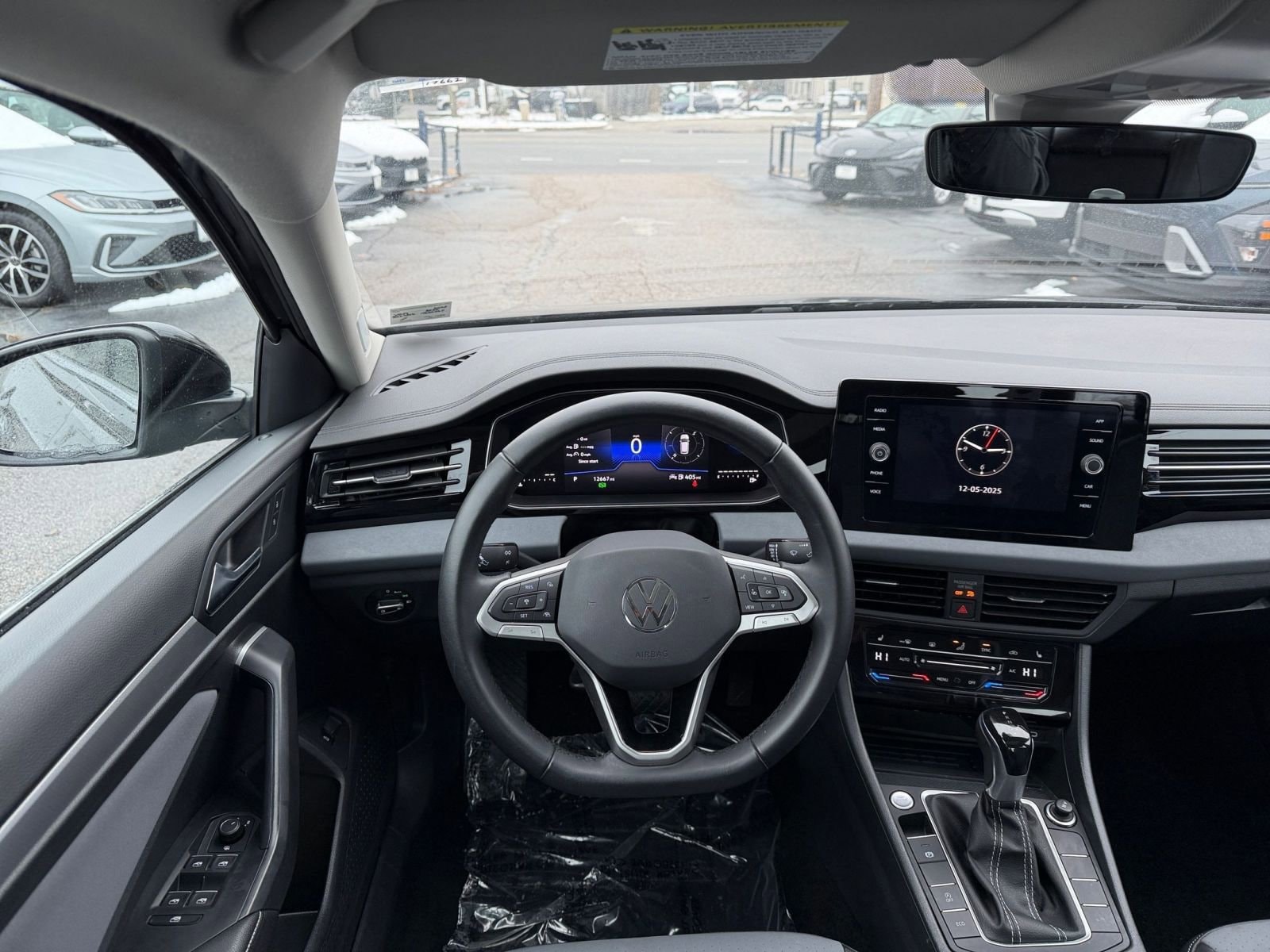 Thumbnail: 2025 Volkswagen Jetta - 33