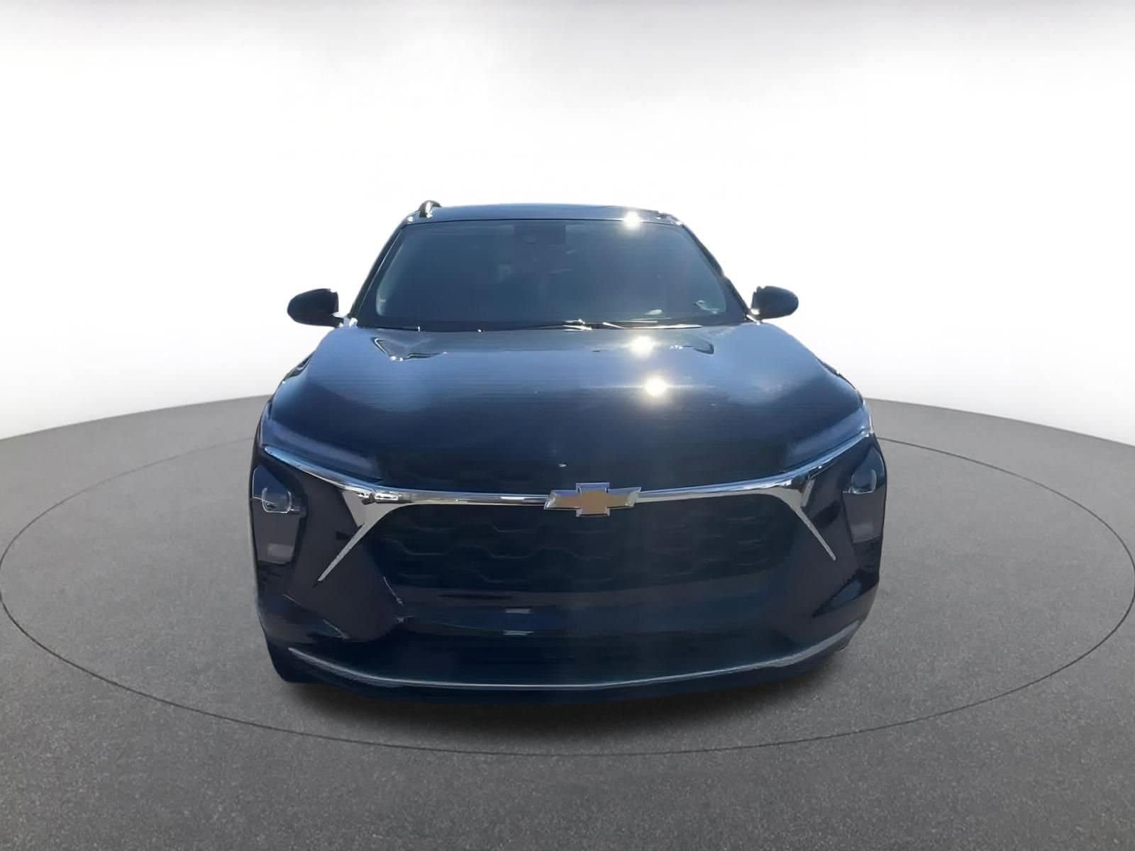 Thumbnail: 2025 Chevrolet Trax - 4