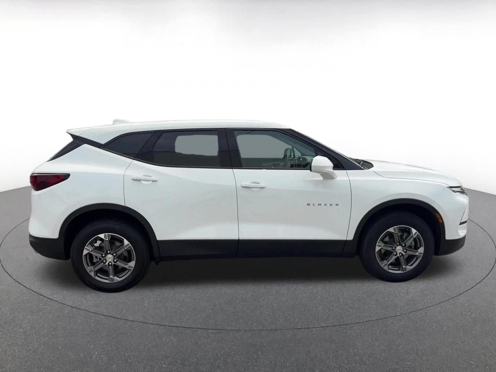 Thumbnail: 2025 Chevrolet Blazer - 15