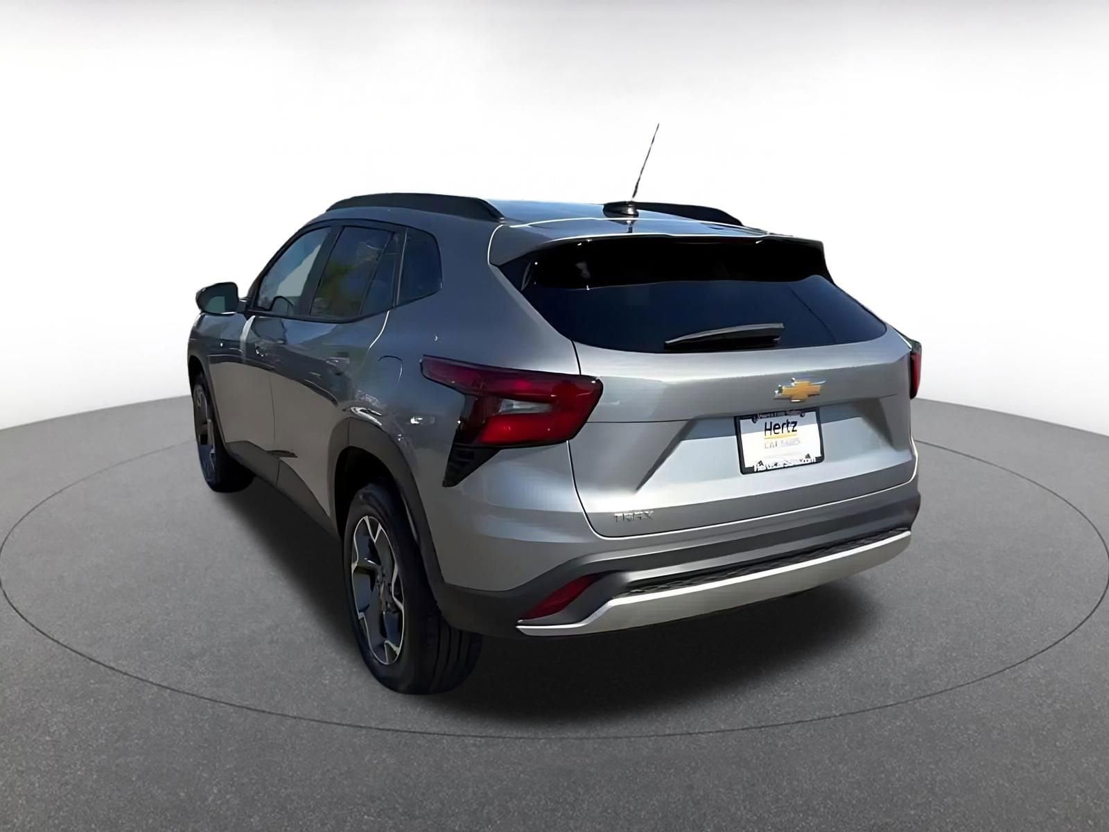 Thumbnail: 2025 Chevrolet Trax - 15